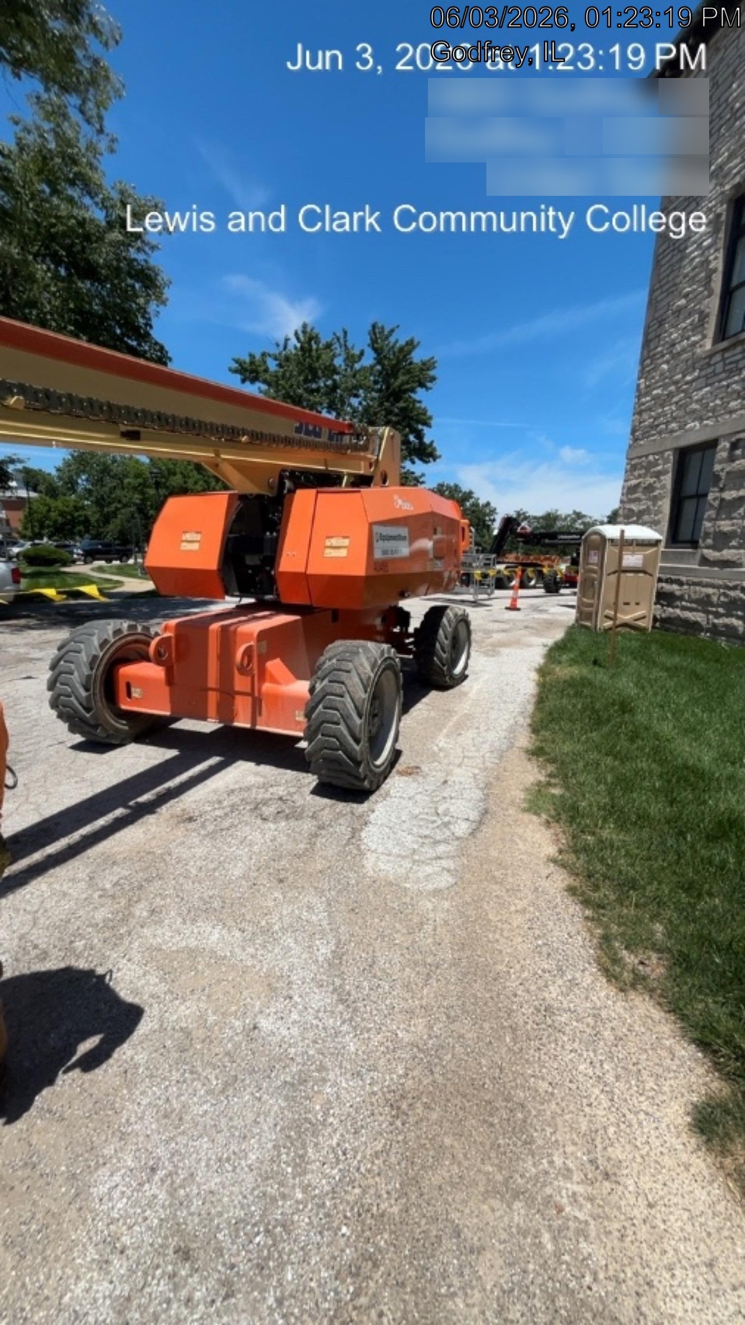 2019 JLG 860SJ