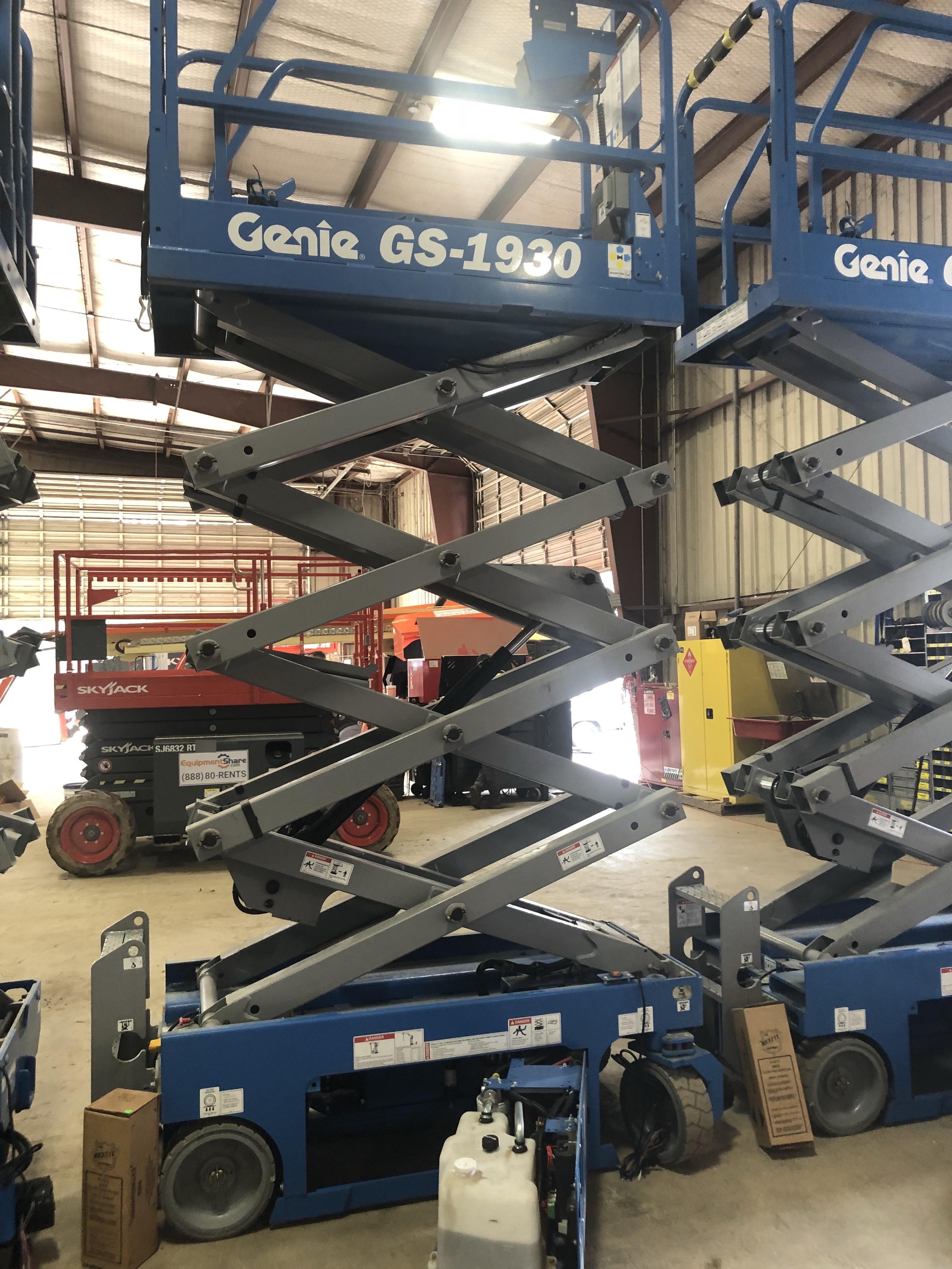 2017 GENIE GS-1930