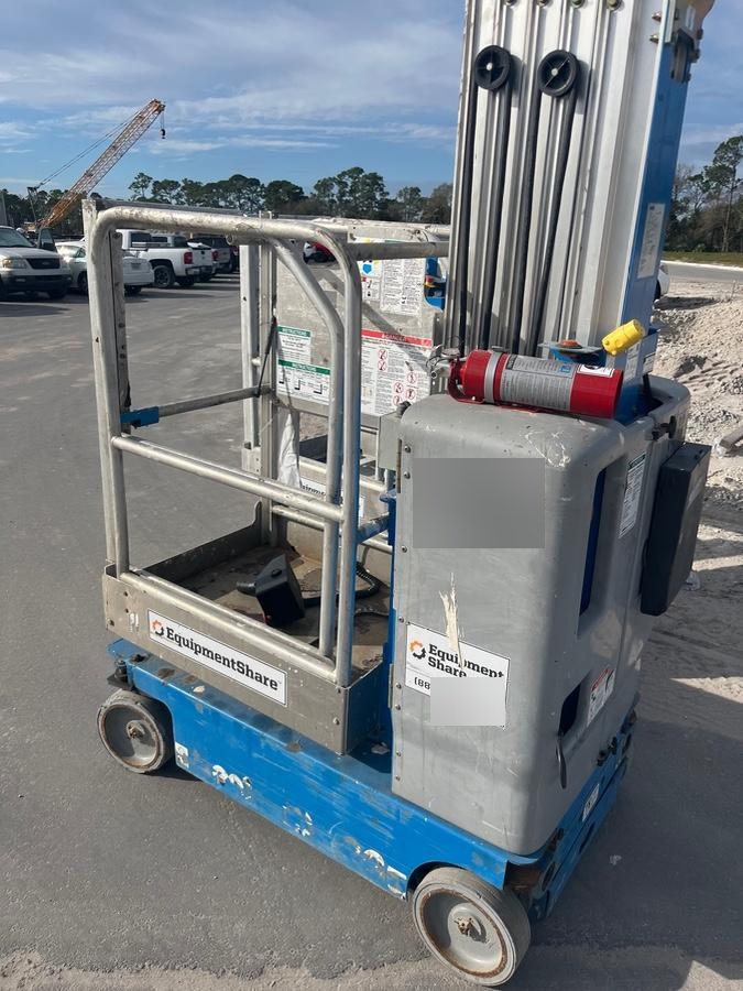 2018 GENIE GR-20