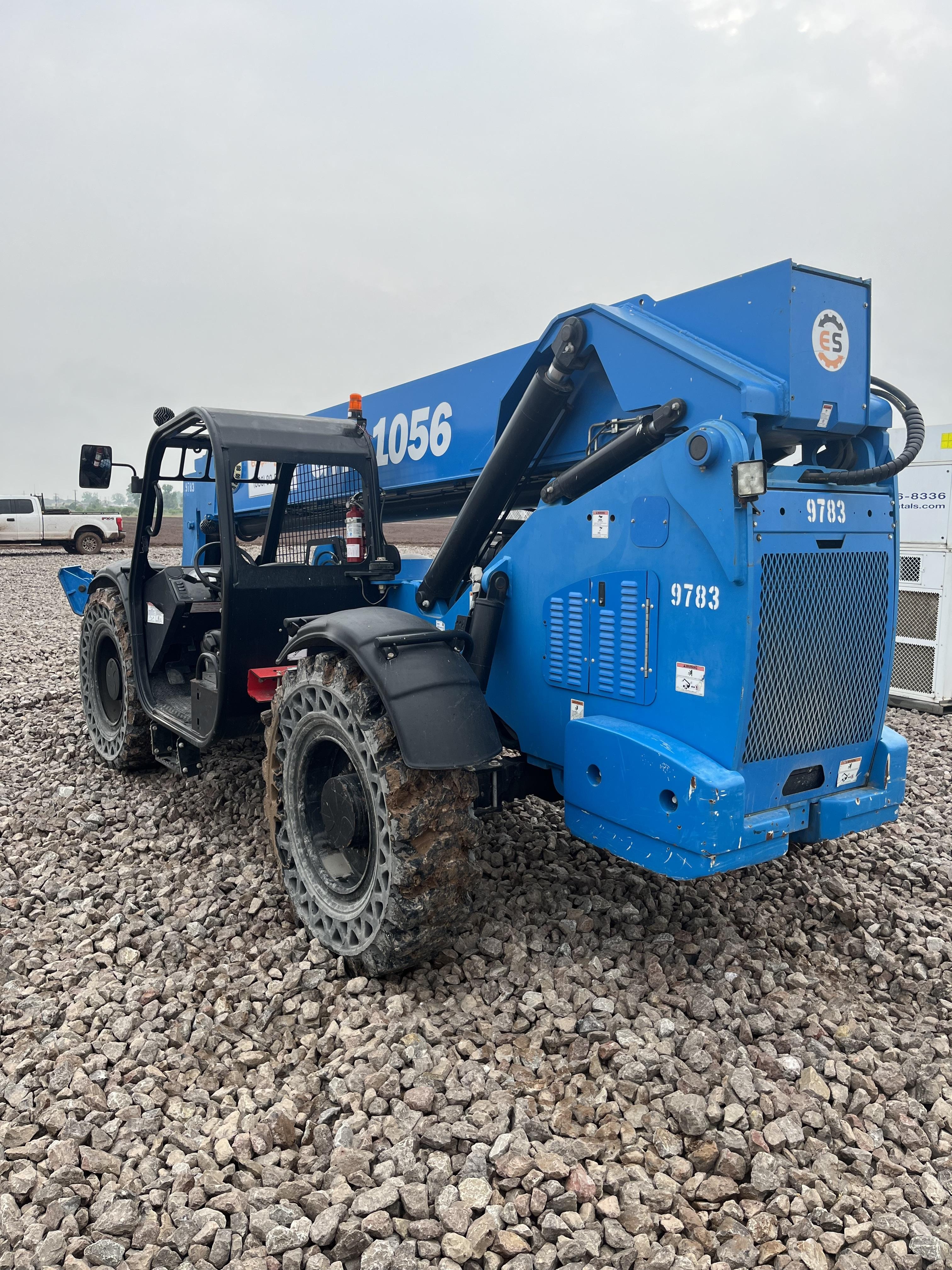 2018 GENIE GTH-1056