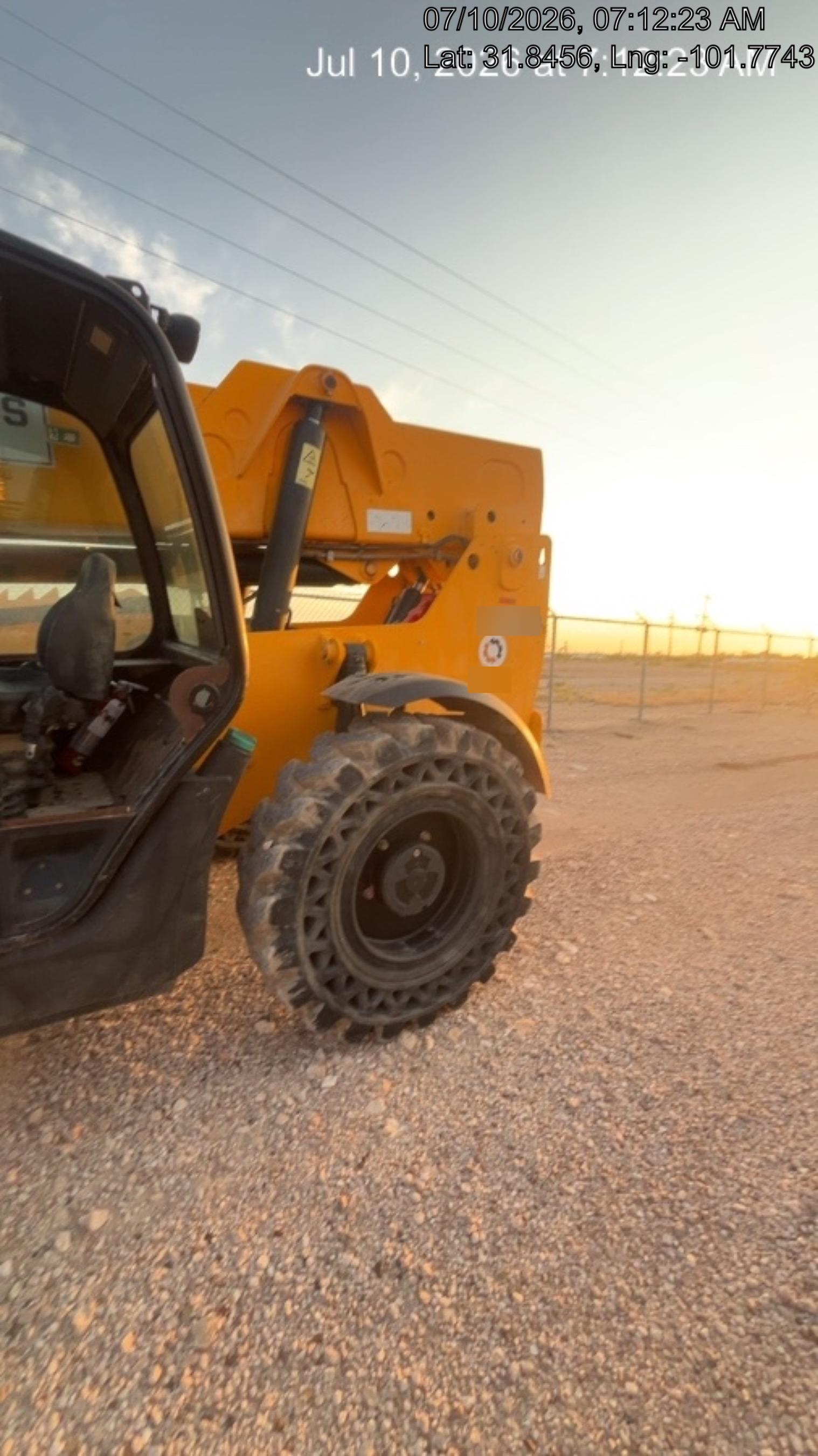 2019 JCB 510-56