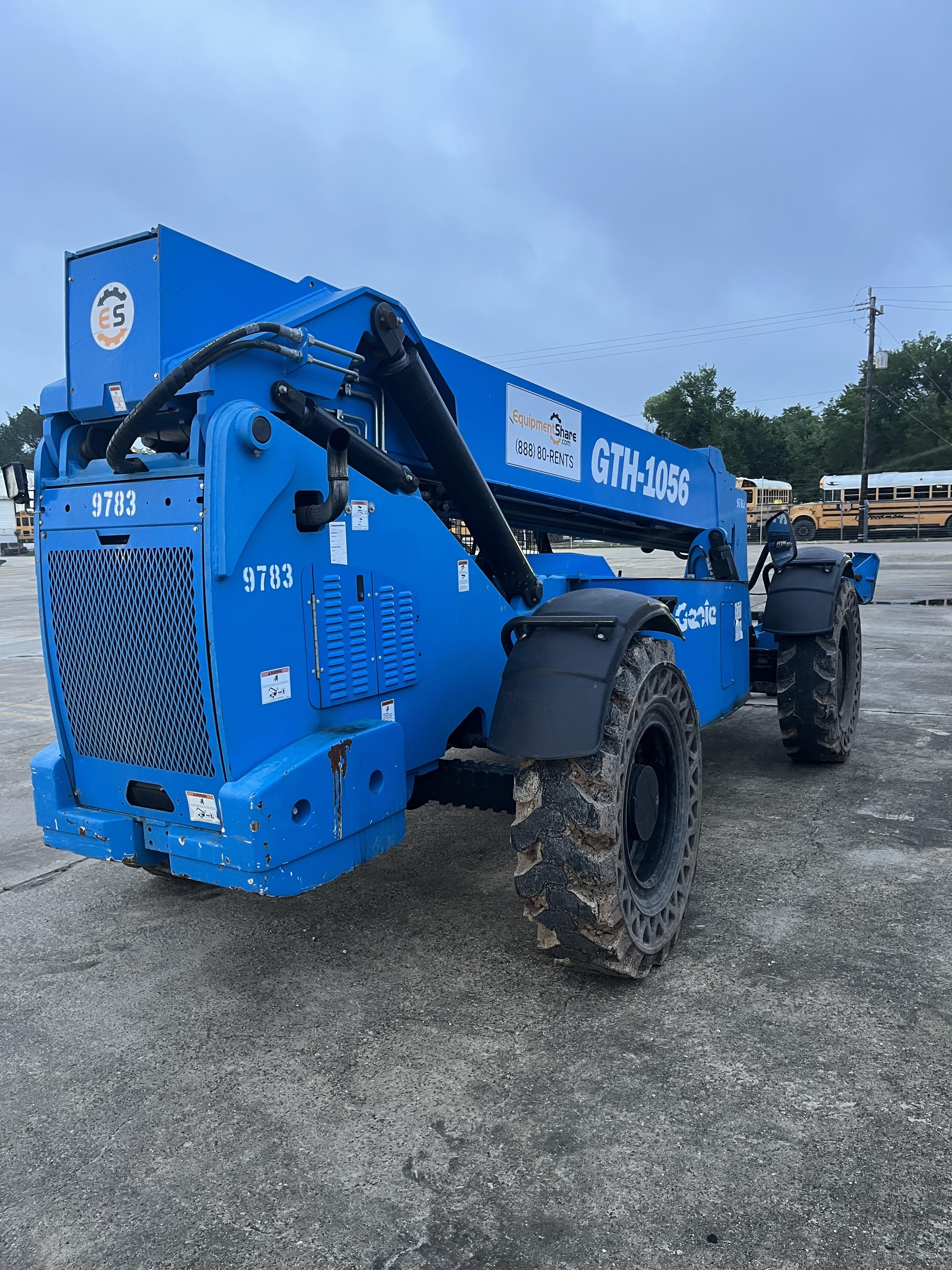 2018 GENIE GTH-1056
