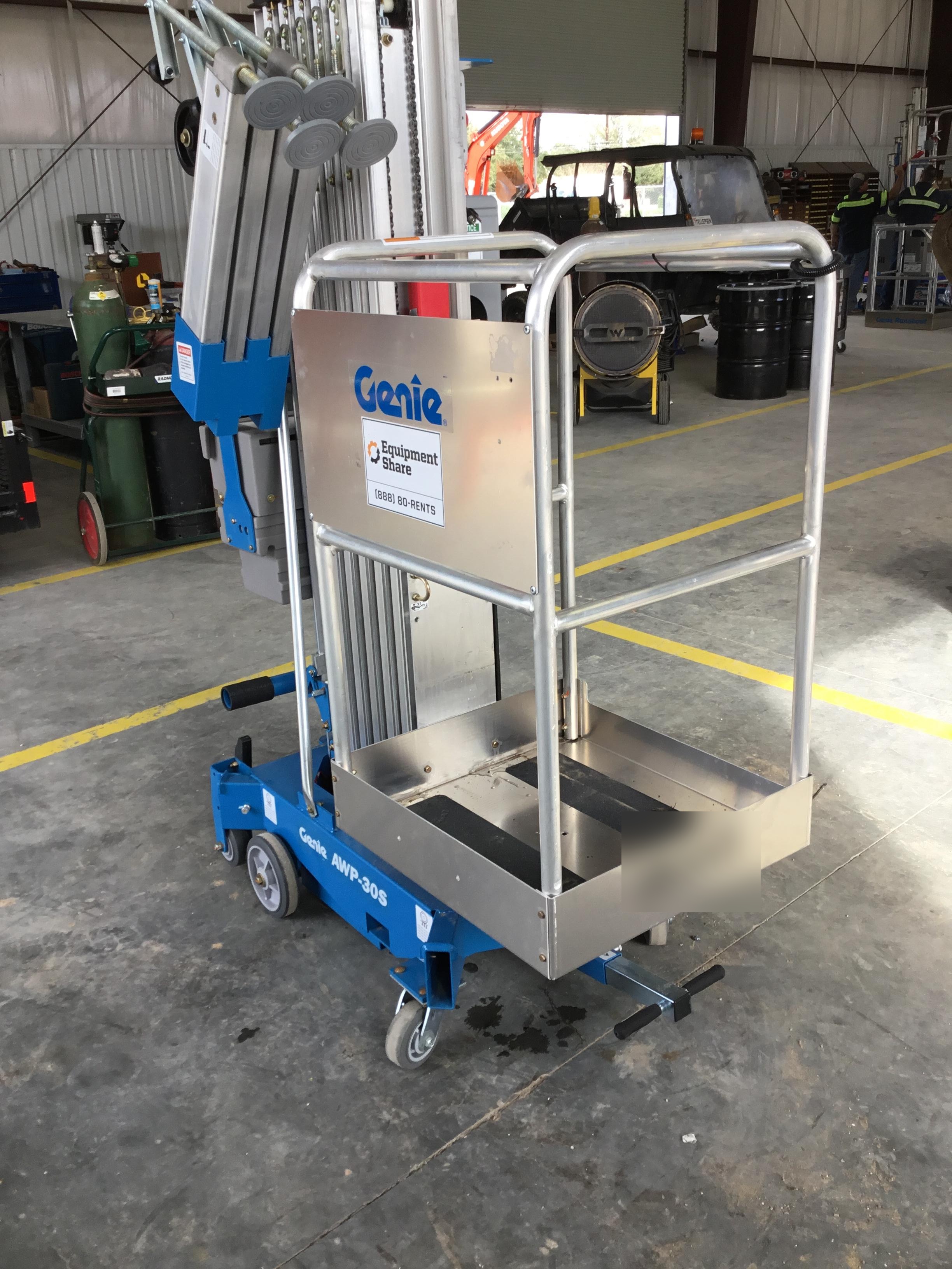 2018 GENIE AWP-30S