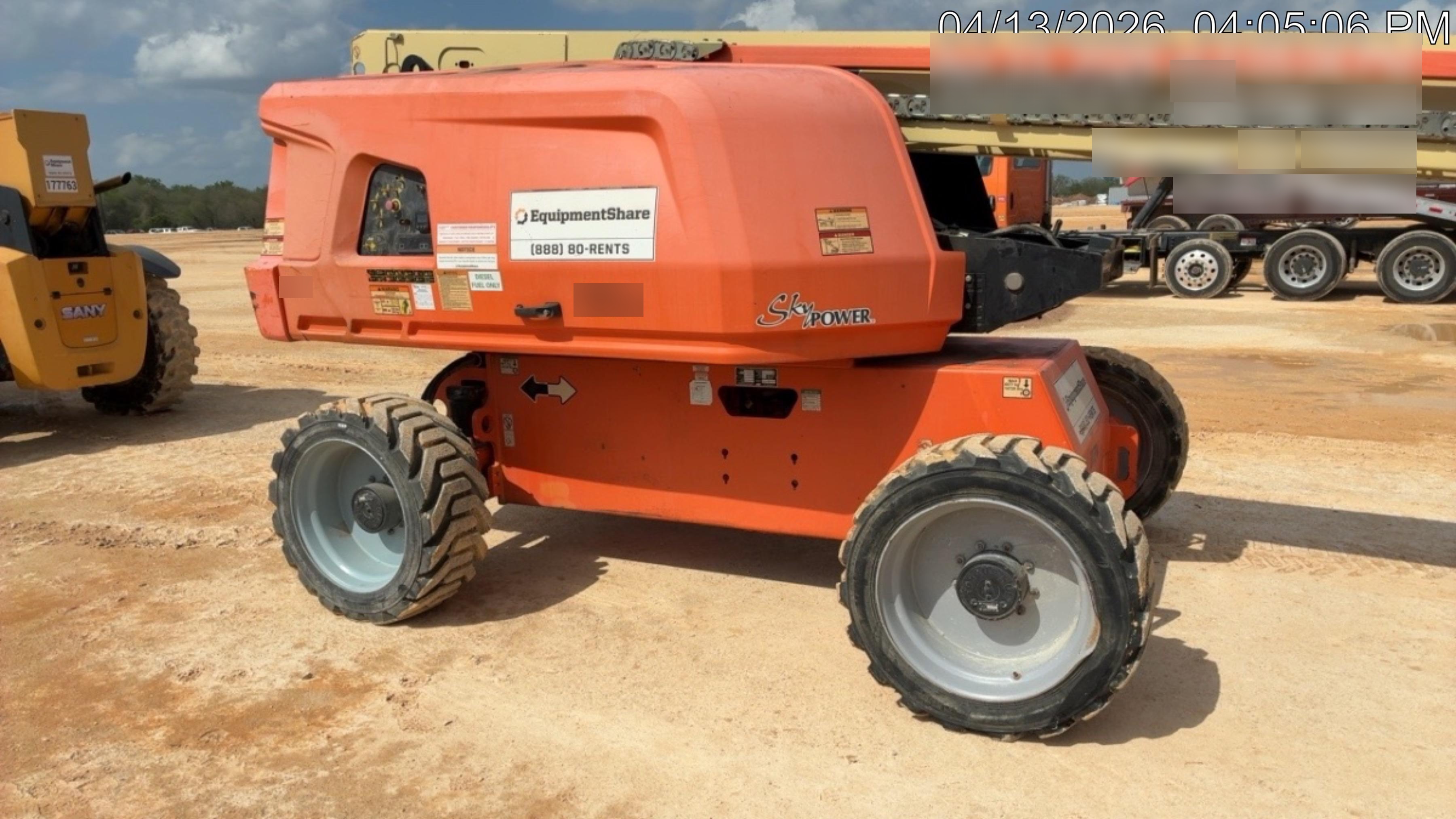 2019 JLG 660SJ