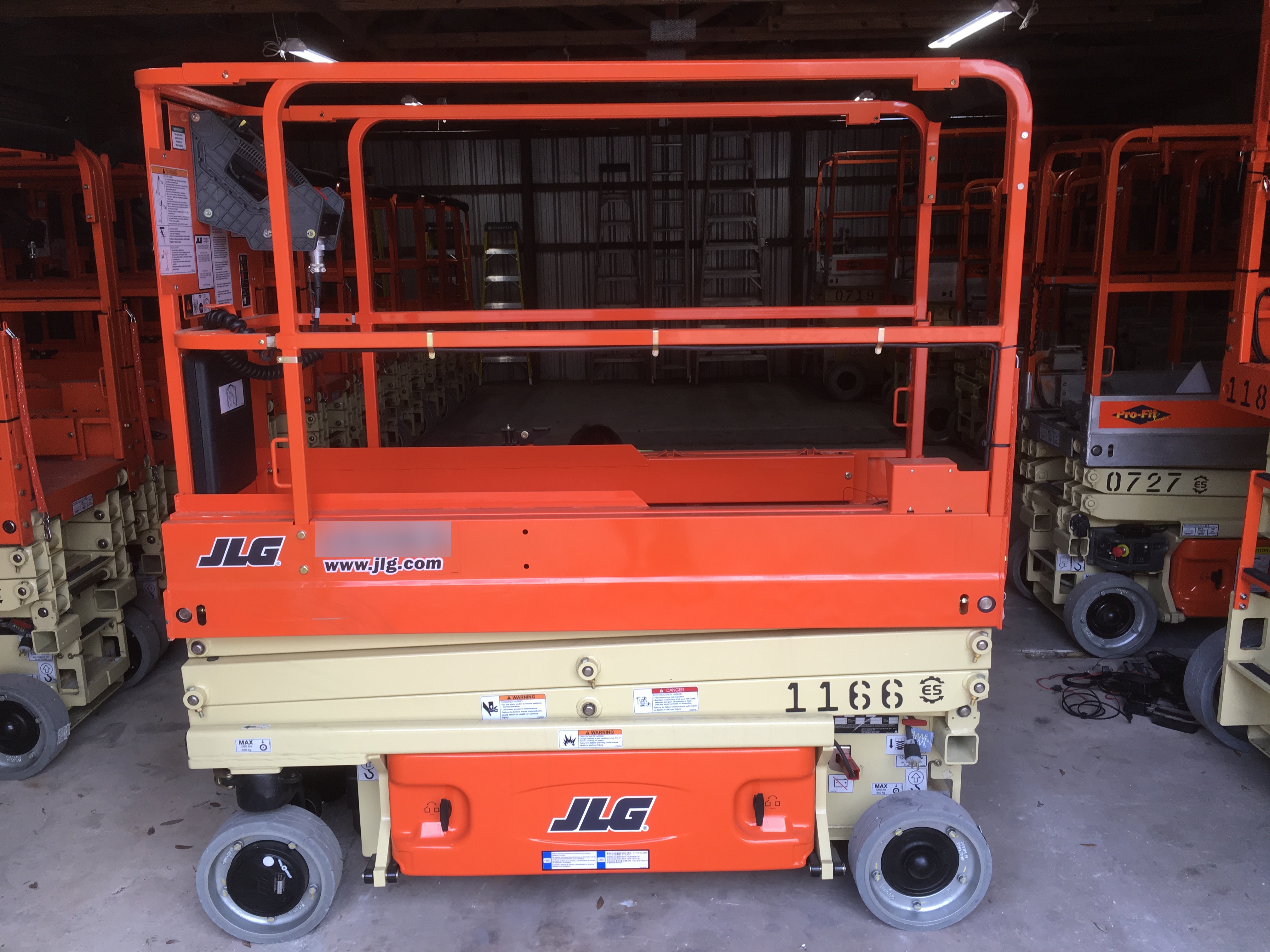 2016 JLG 1930ES