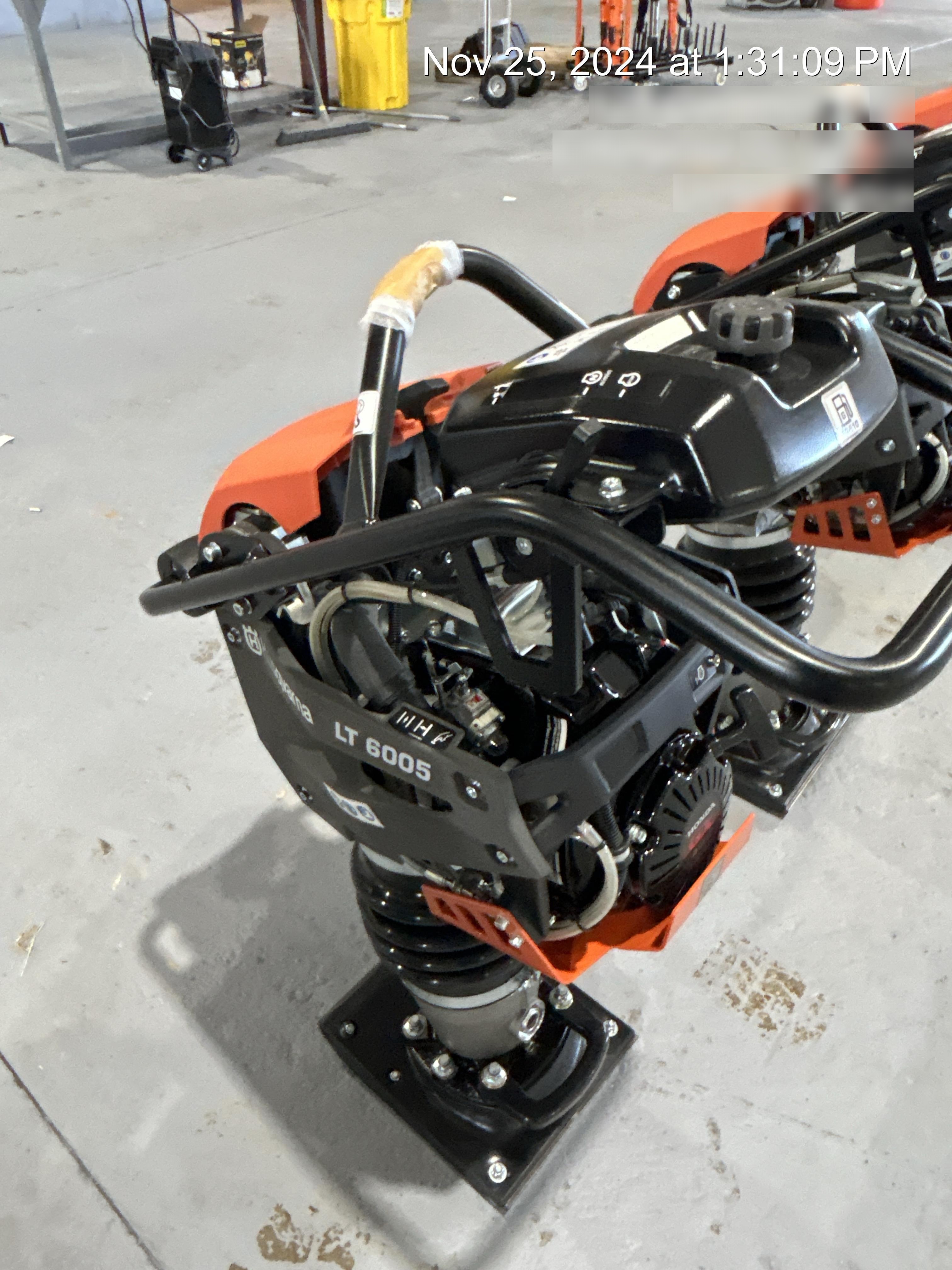 2024 HUSQVARNA LT6005