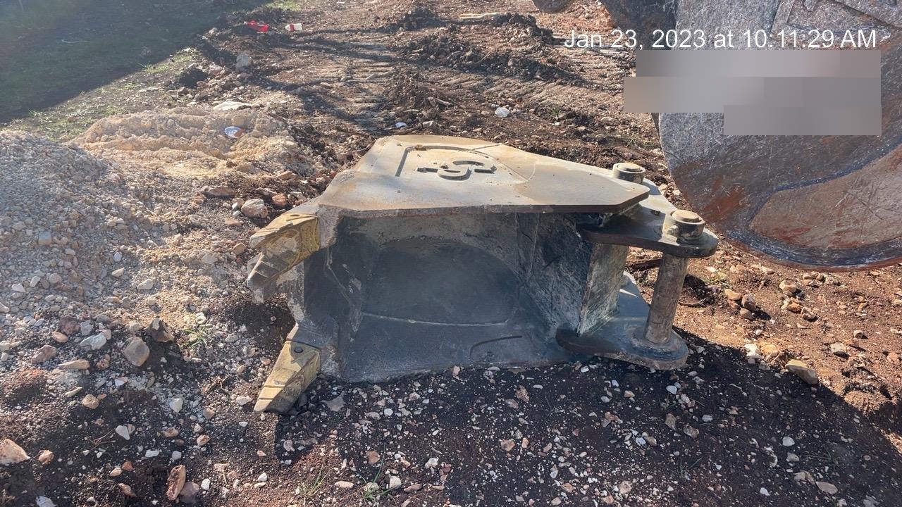 2020 TAG MANUFACTURING 24" V-Bottom Bucket