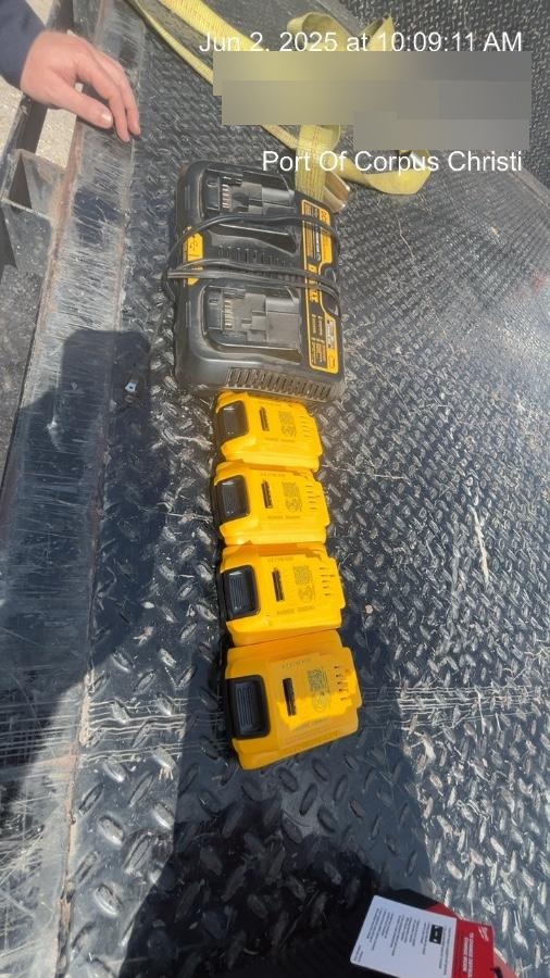 2023 DEWALT DCH273P2