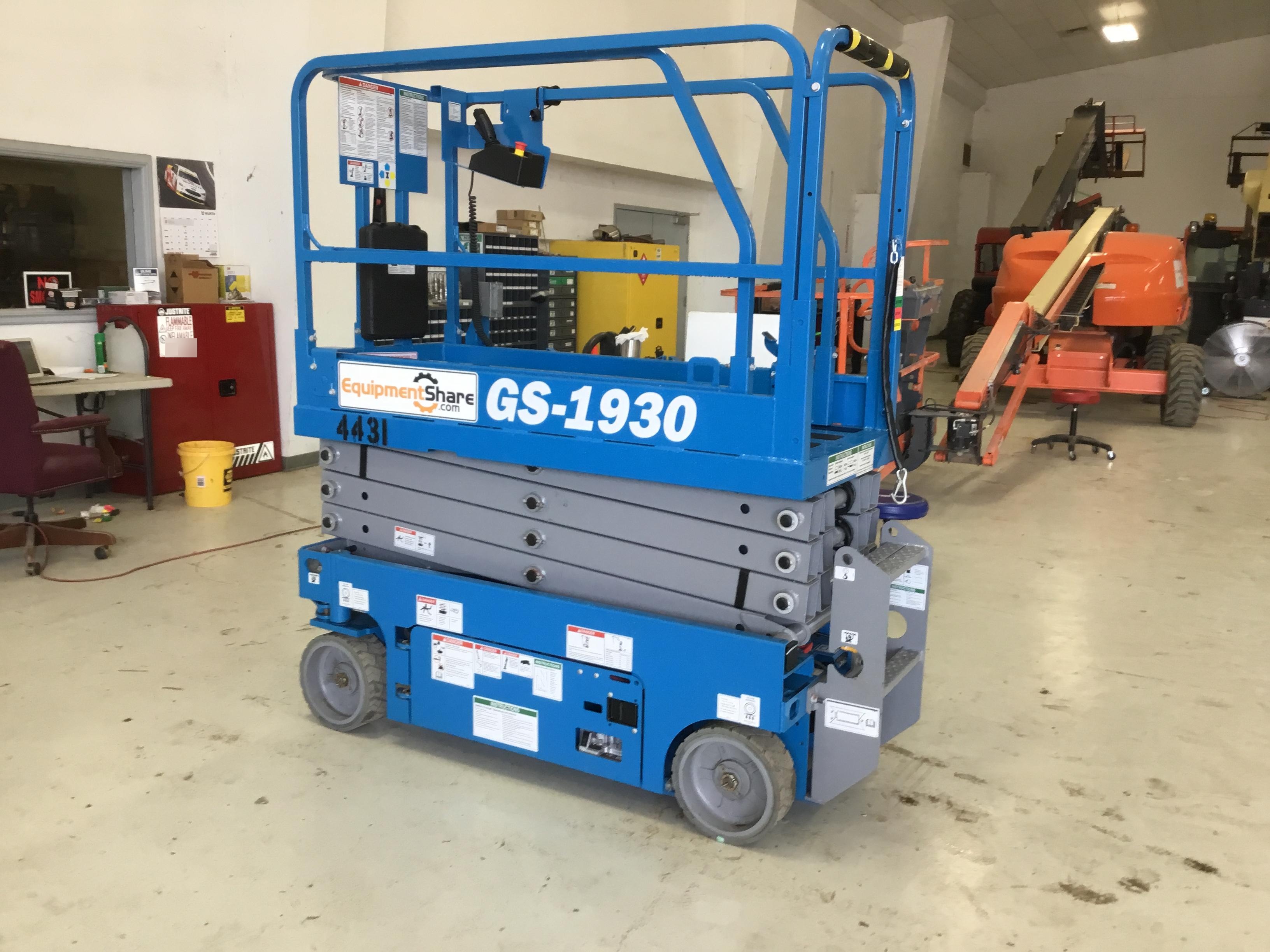 2017 GENIE GS-1930