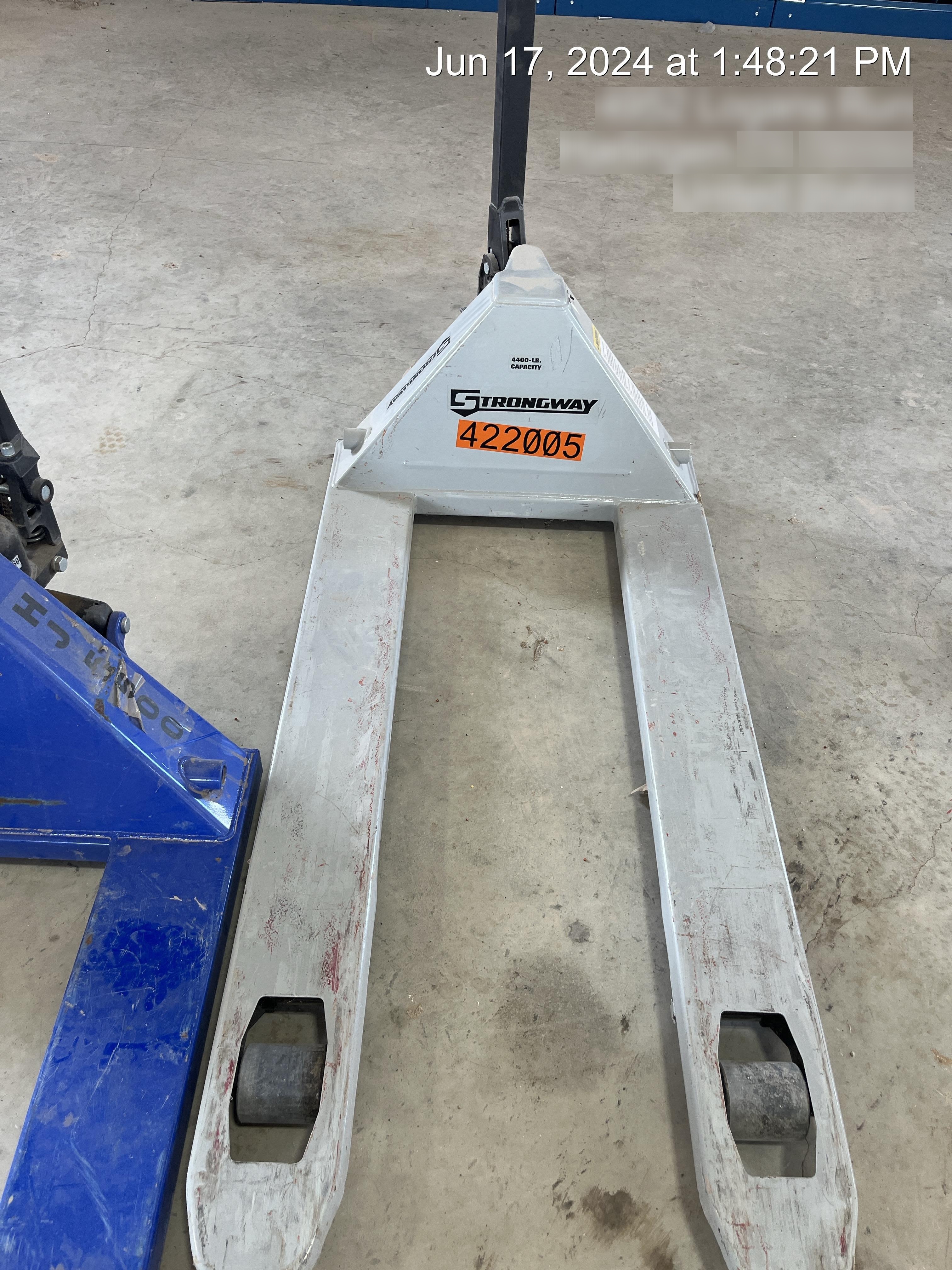 2022 STRONGWAY 4400 lb Pallet Jack