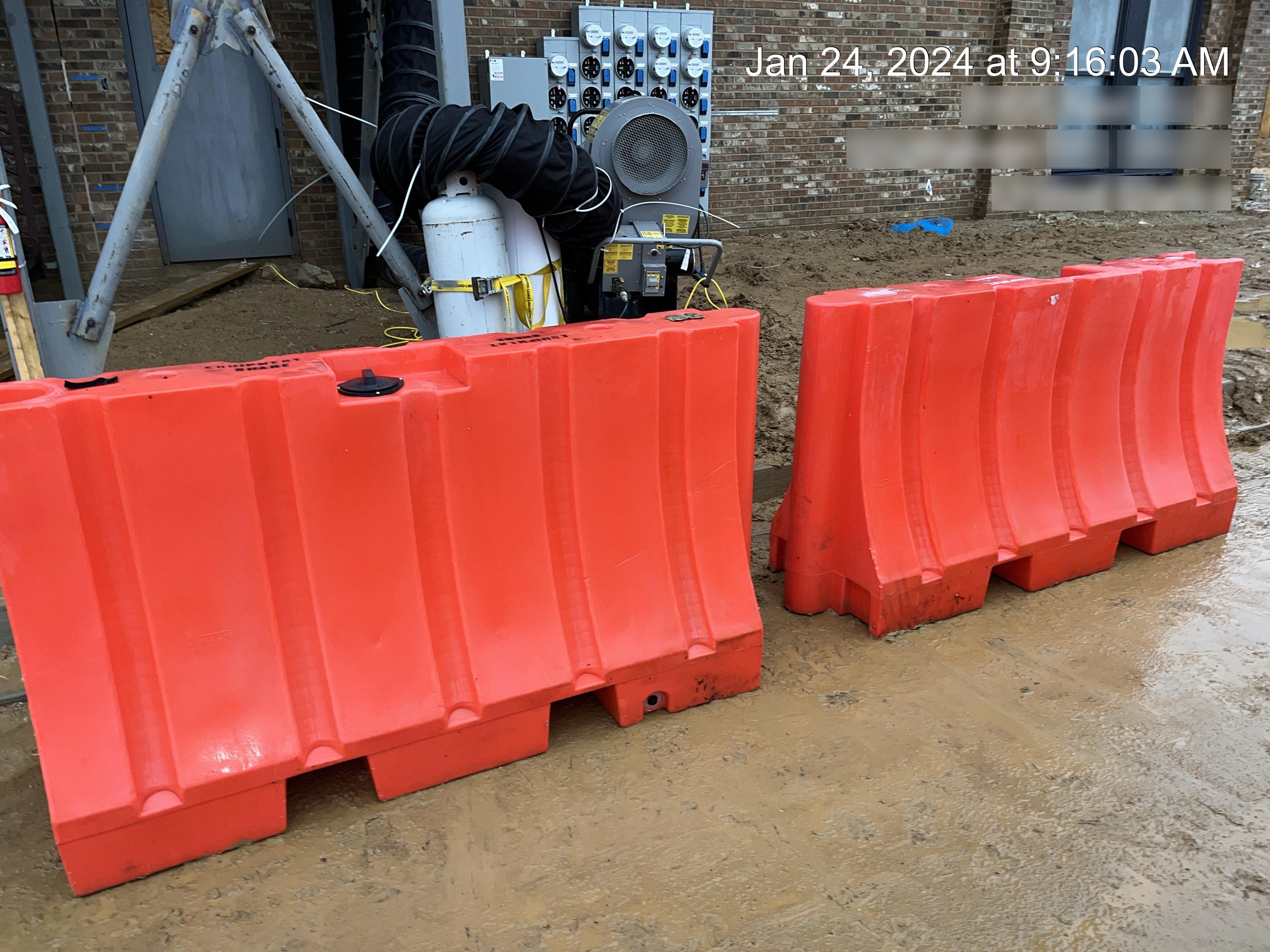 2022 HOUSTON BARRICADE WFB42