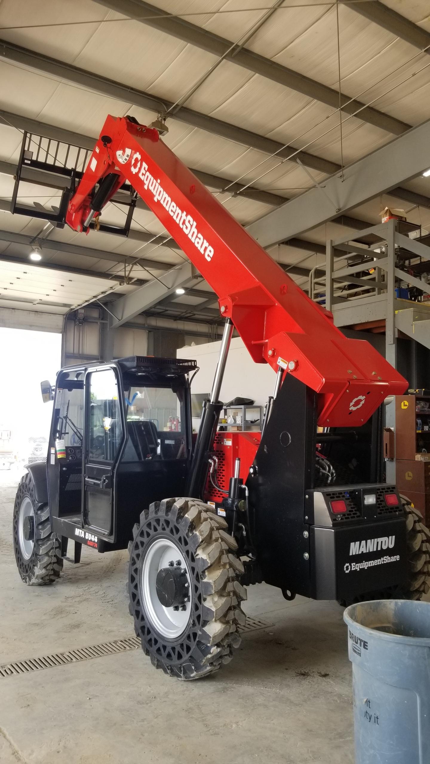 2020 MANITOU MTA8044