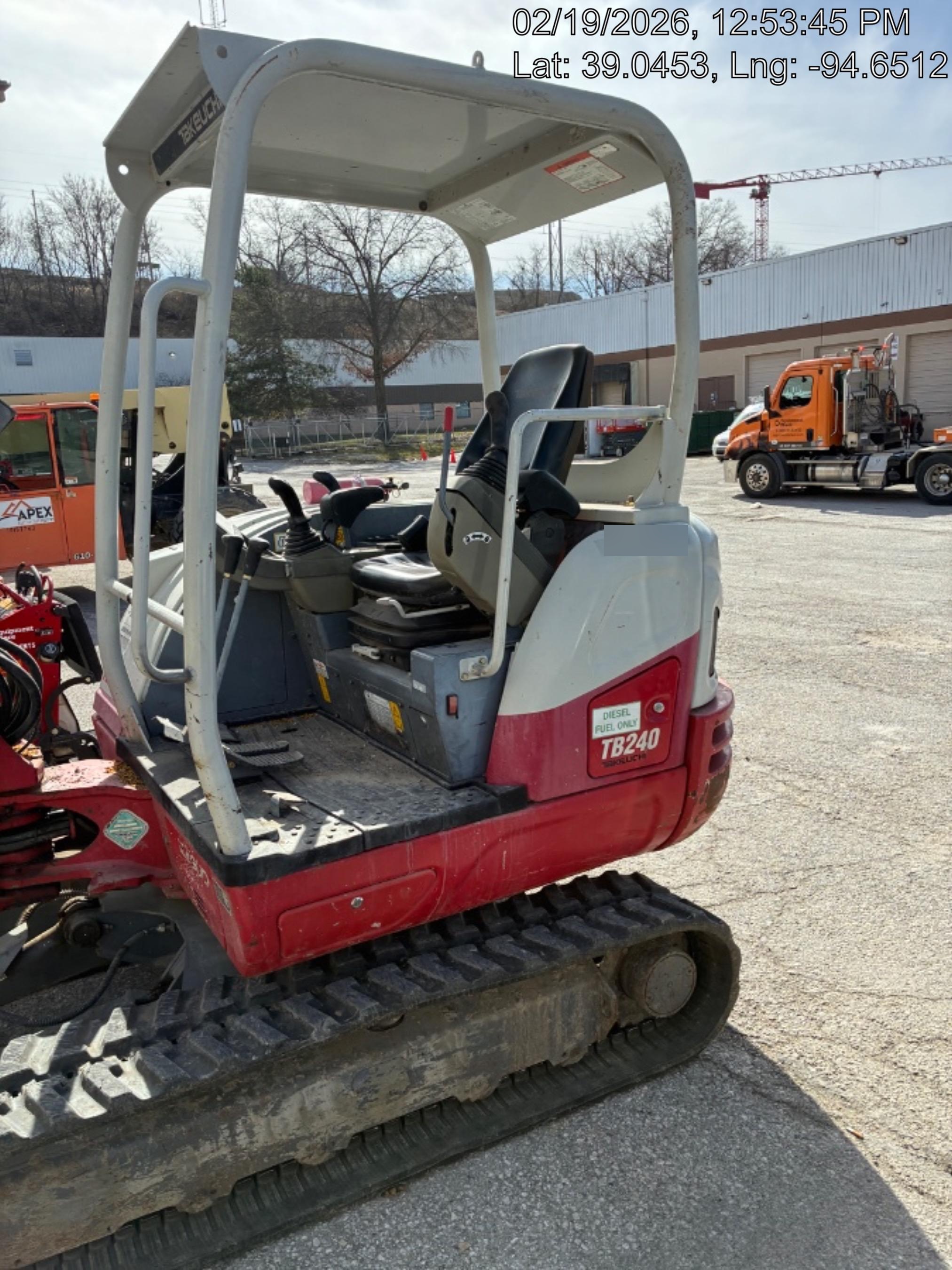 2019 TAKEUCHI TB240