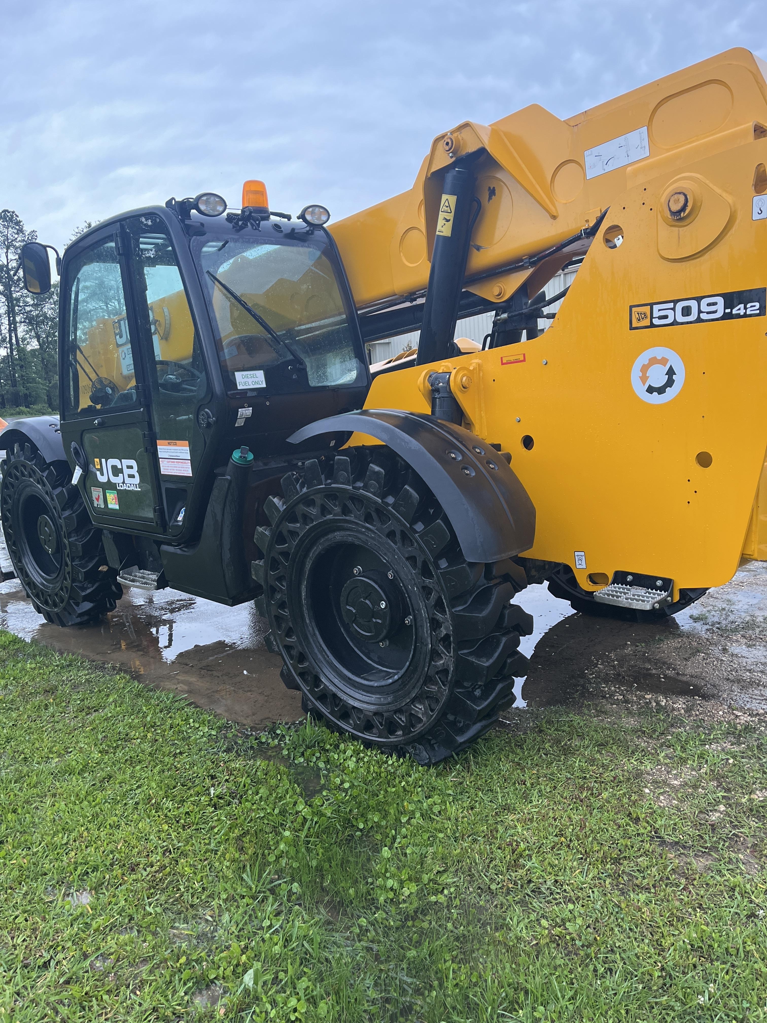2020 JCB 509-42