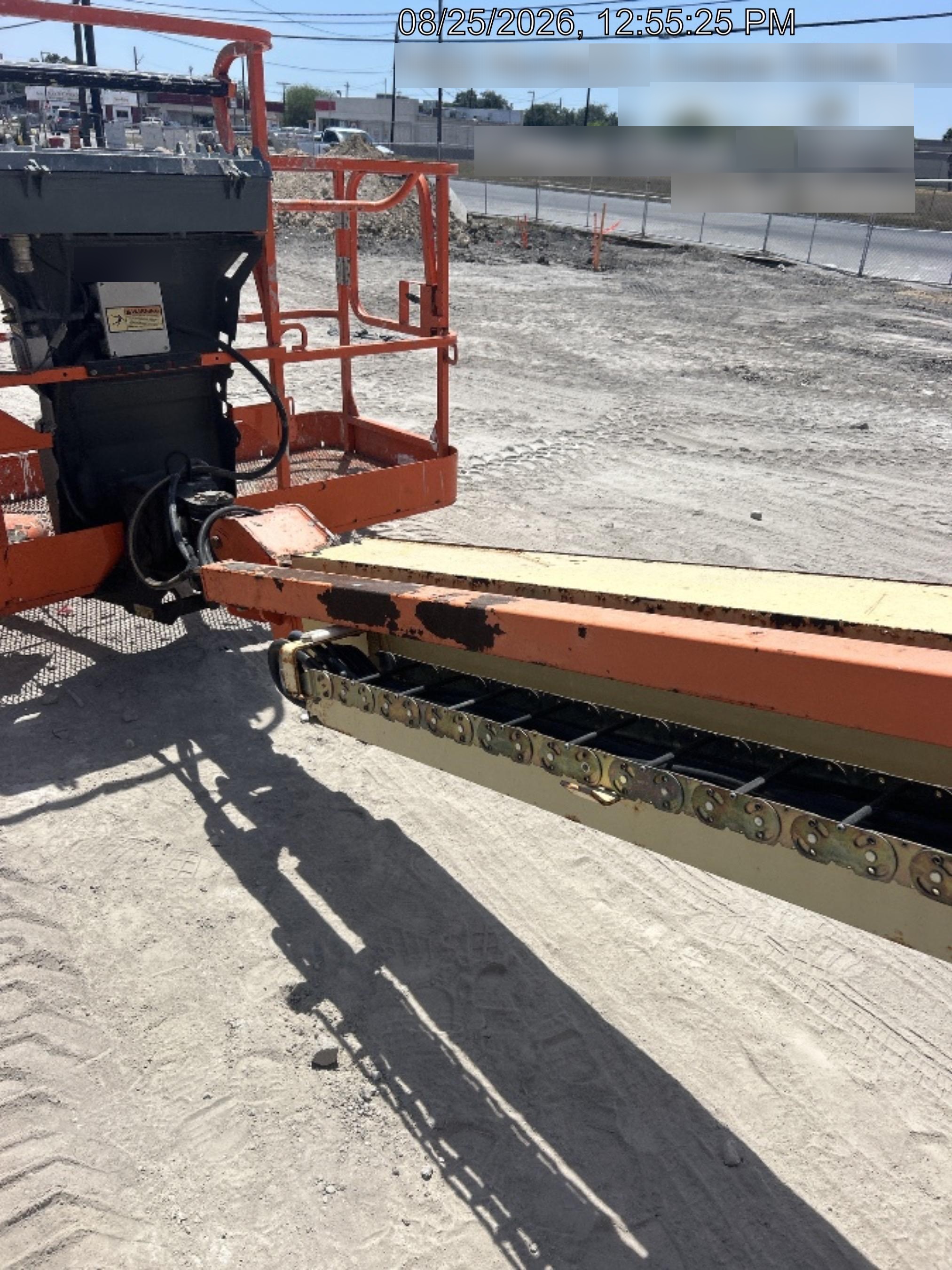 2019 JLG 400S