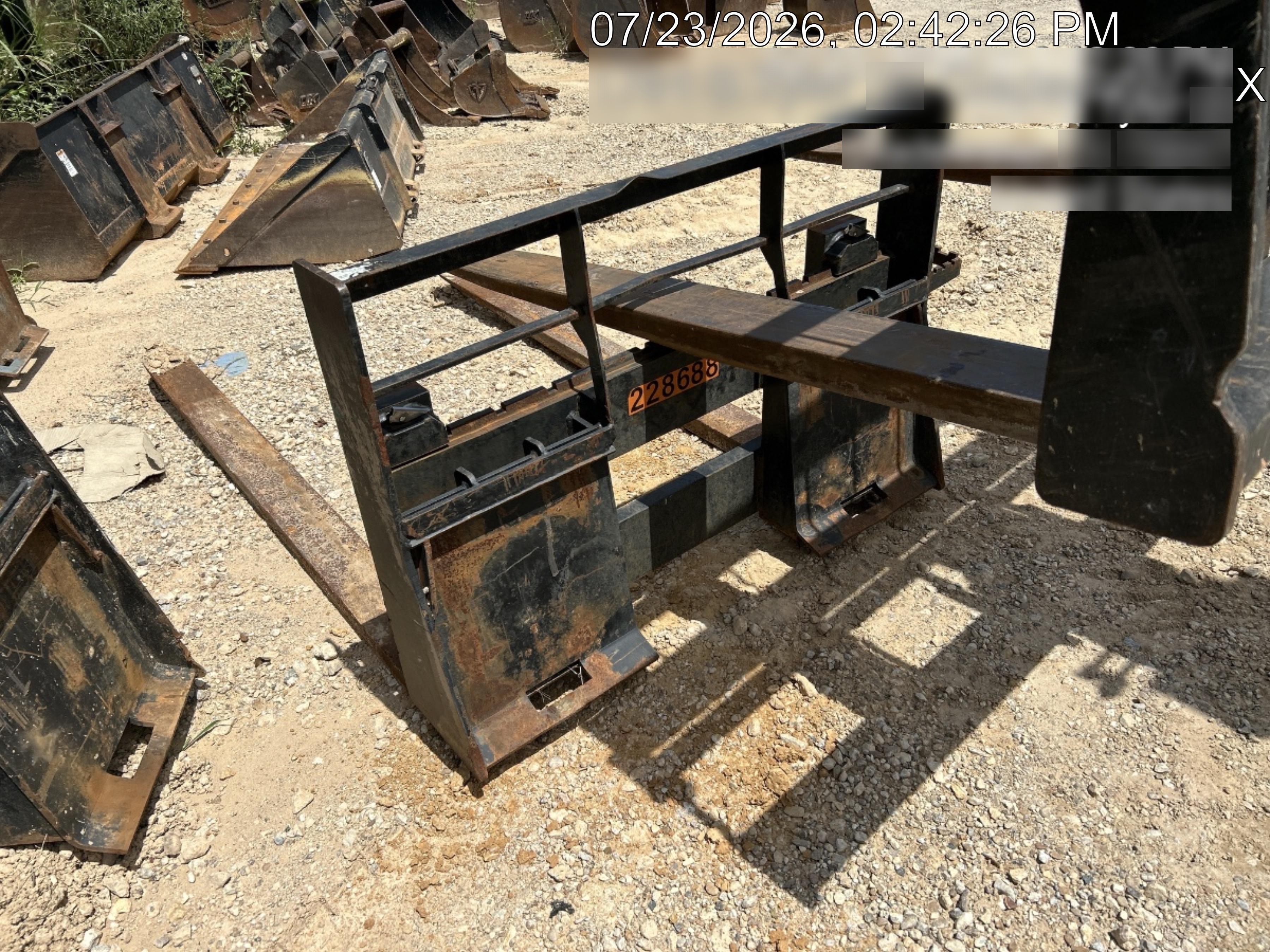 2022 ARROW MATERIAL HANDLING 72" Pallet Forks - Arrow