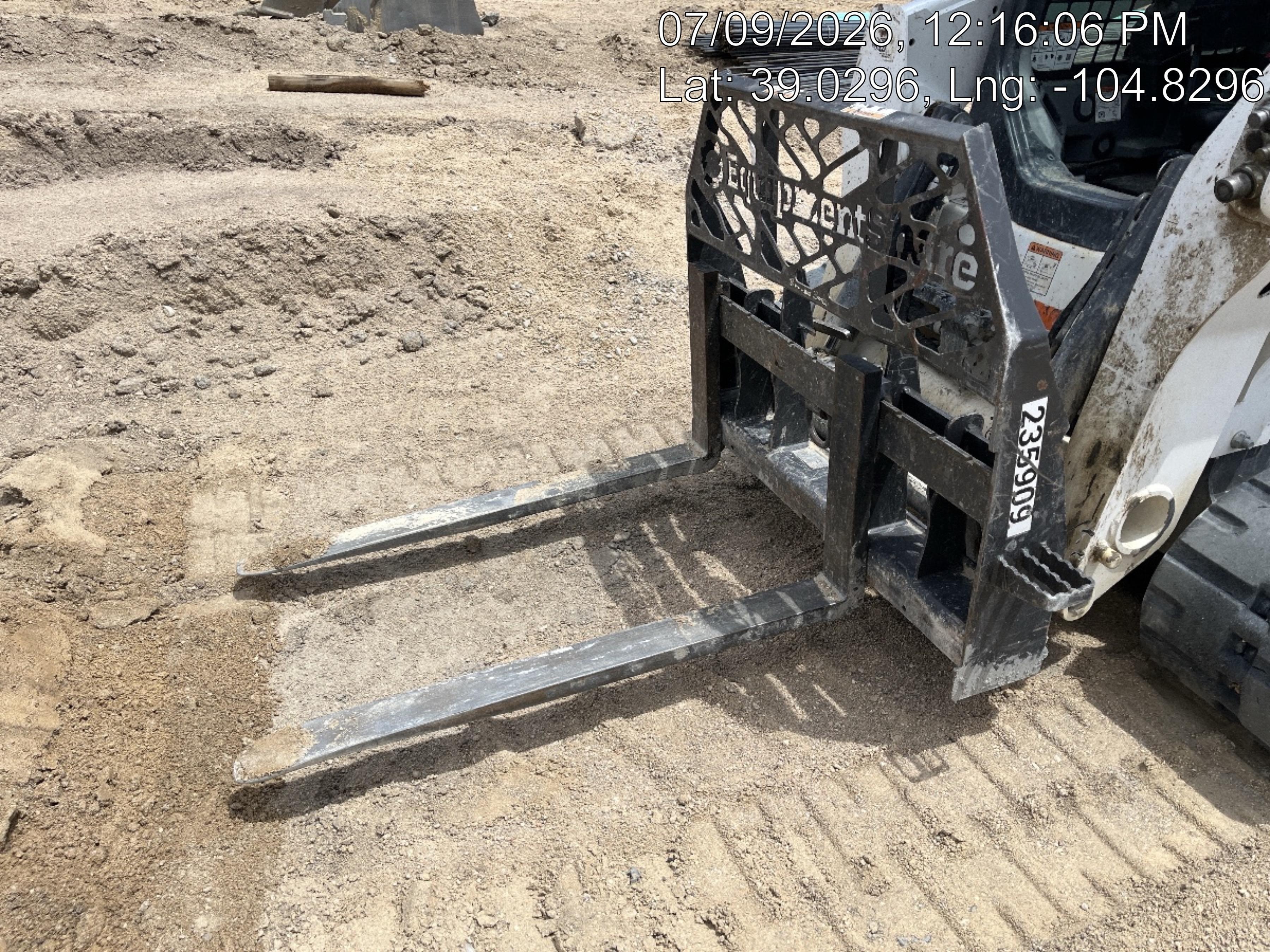 2022 PALADIN 48" Pallet Forks - Paladin