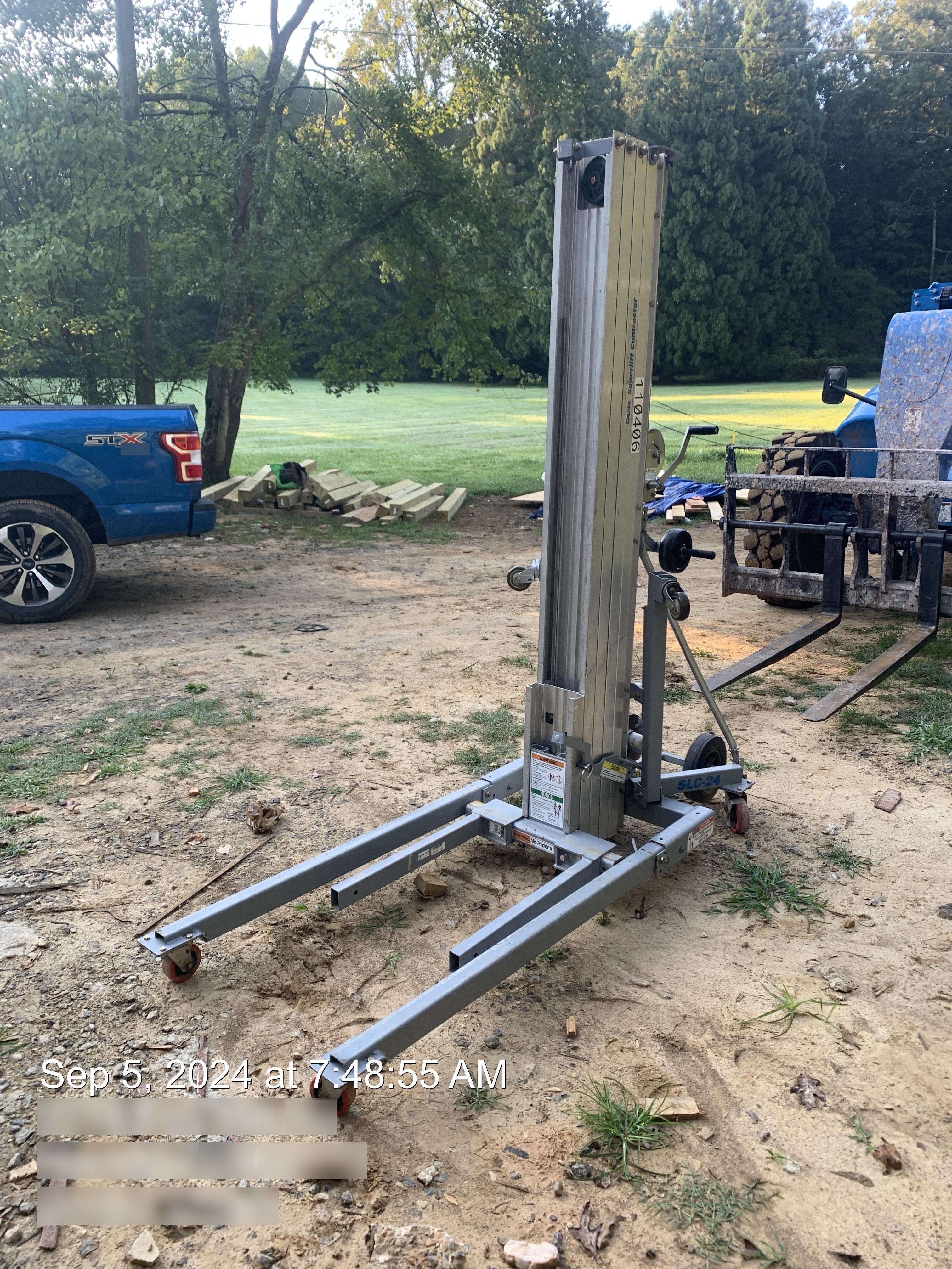 2020 GENIE SLC-24