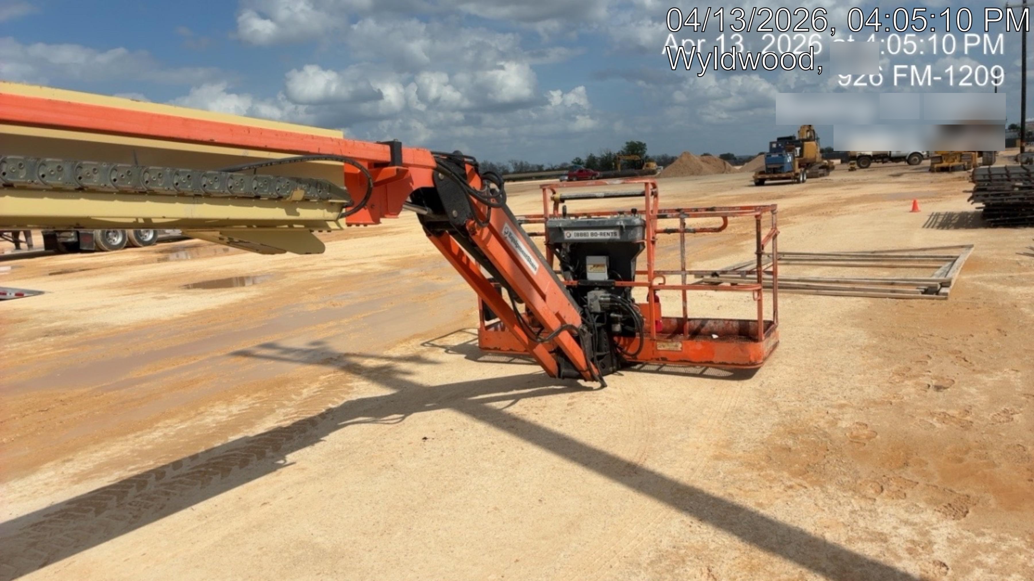 2019 JLG 660SJ
