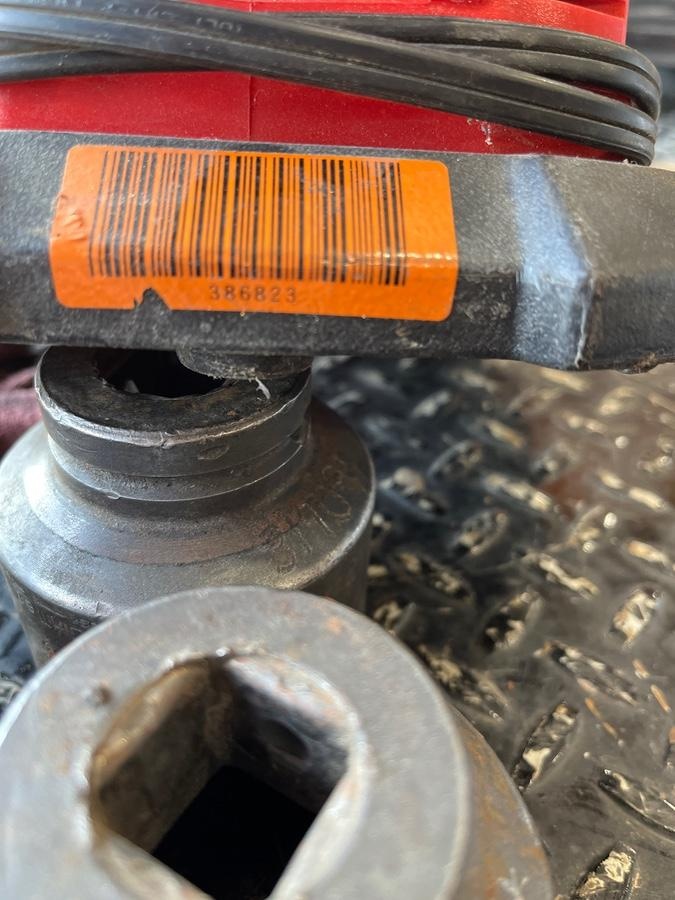 2023 MILWAUKEE 48-59-1806