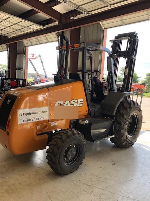2019 CASE 588H
