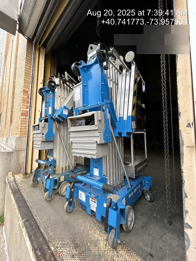 2019 GENIE AWP-30S