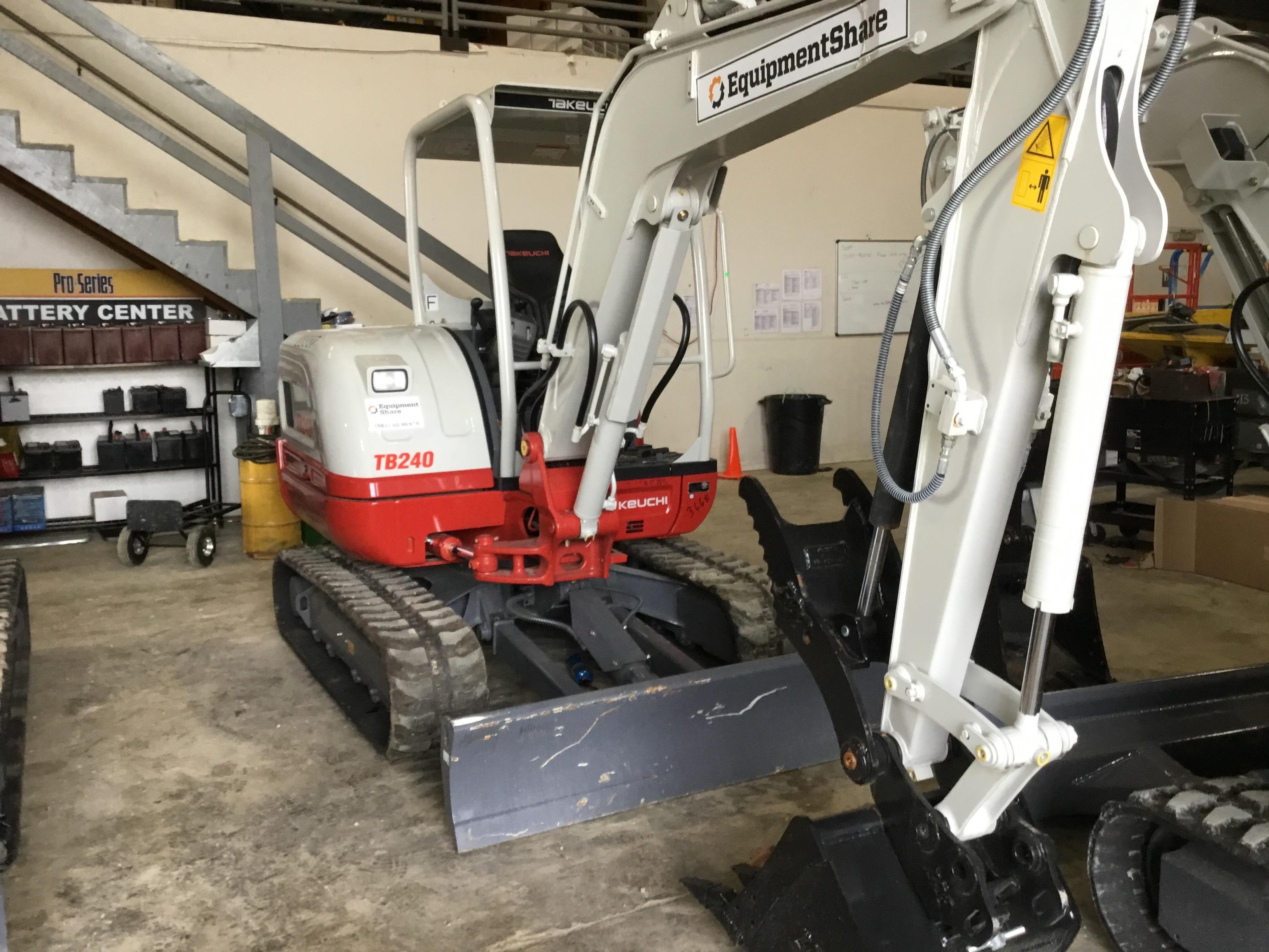 2019 TAKEUCHI TB240