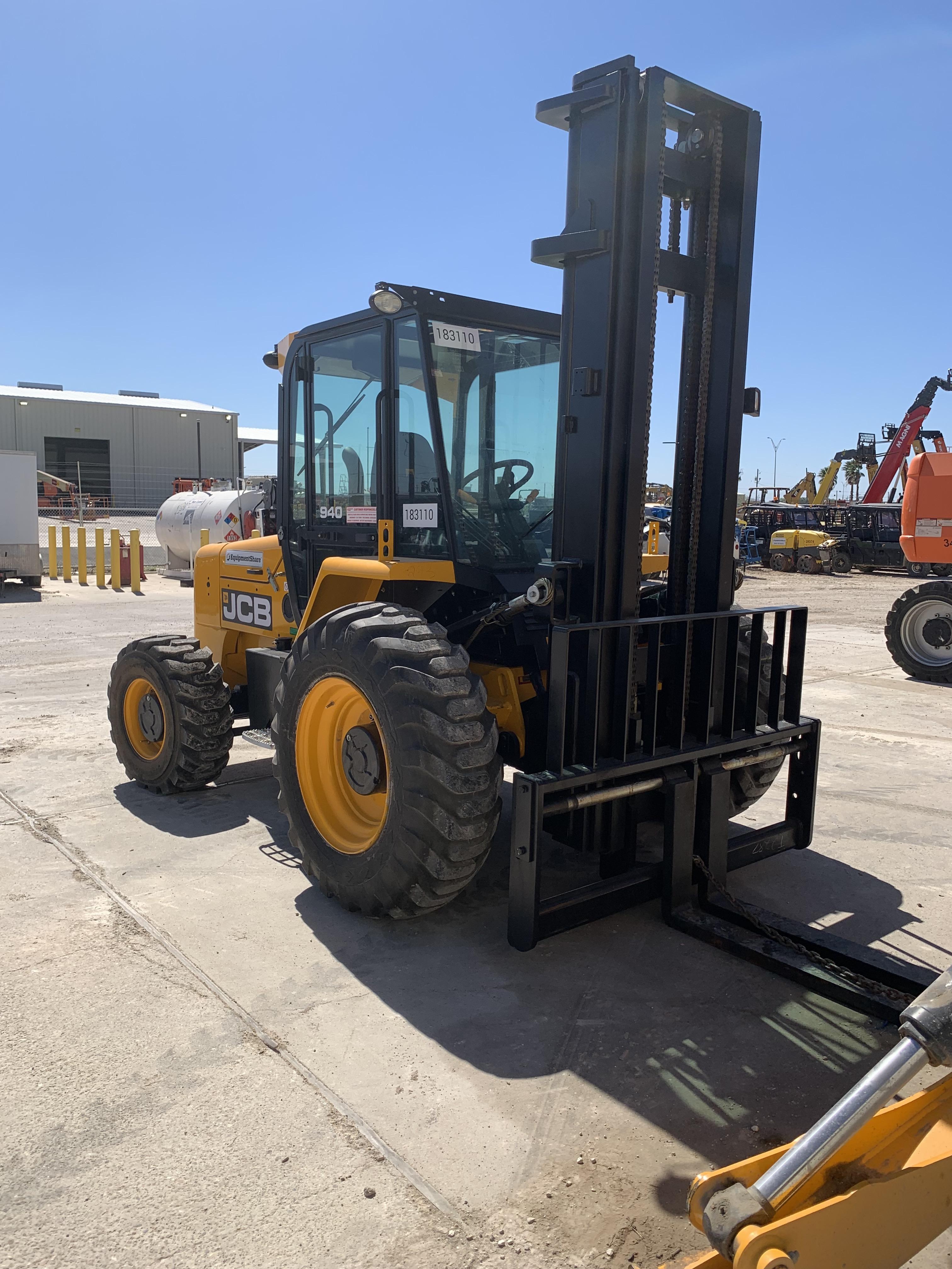 2021 JCB 940-4
