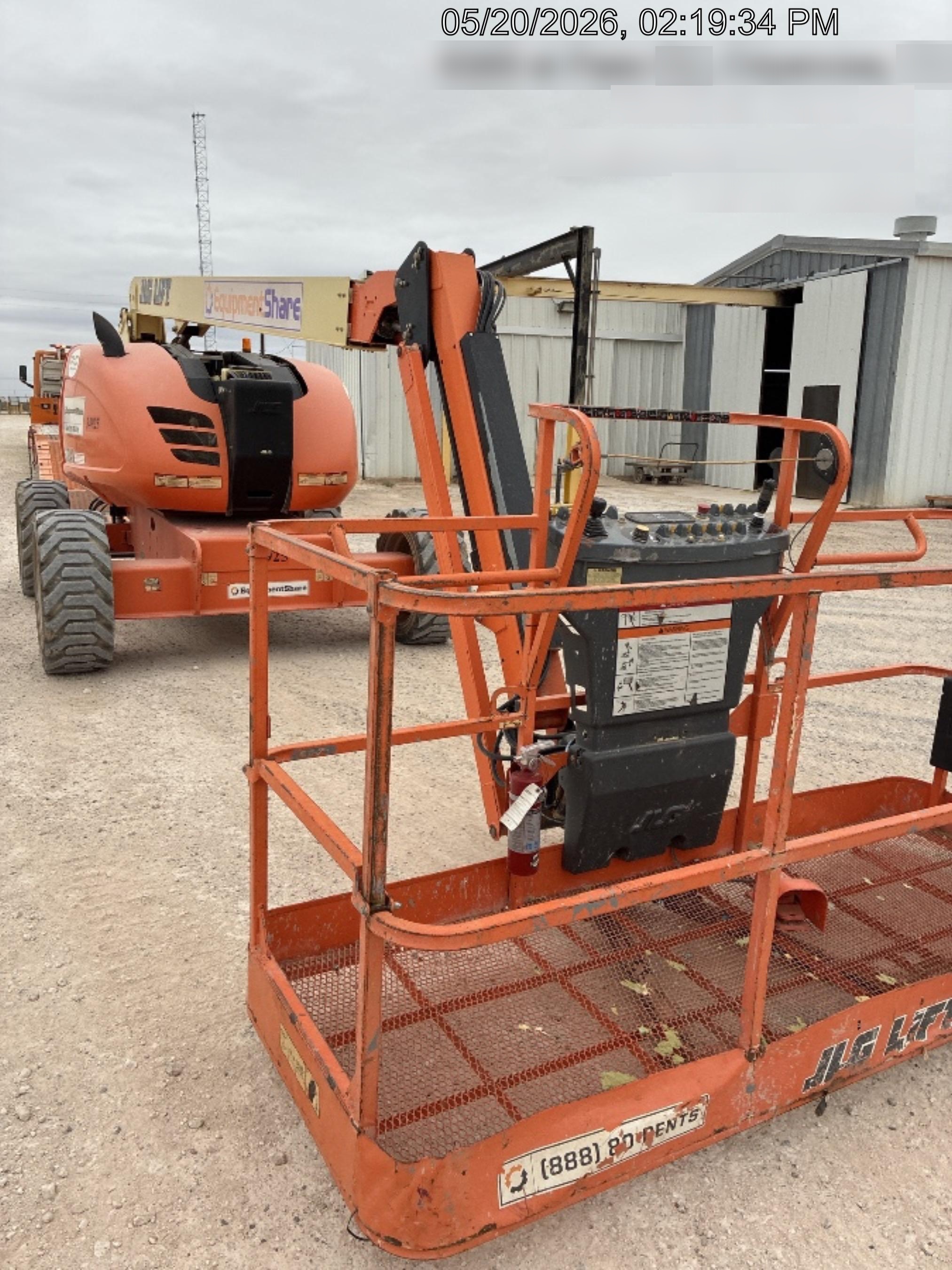 2019 JLG 600AJ
