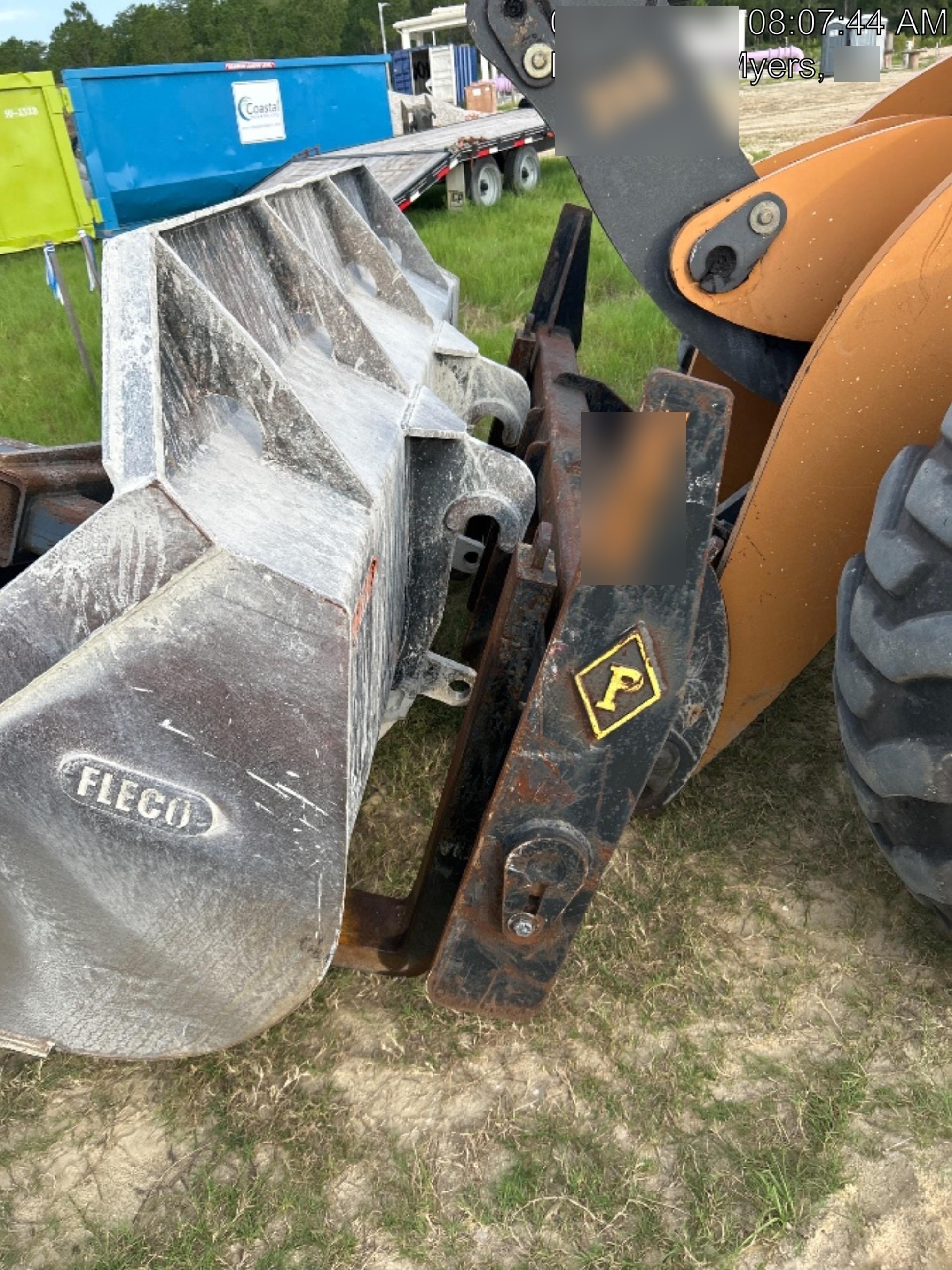 2022 PEMBERTON 72" Utility Forks