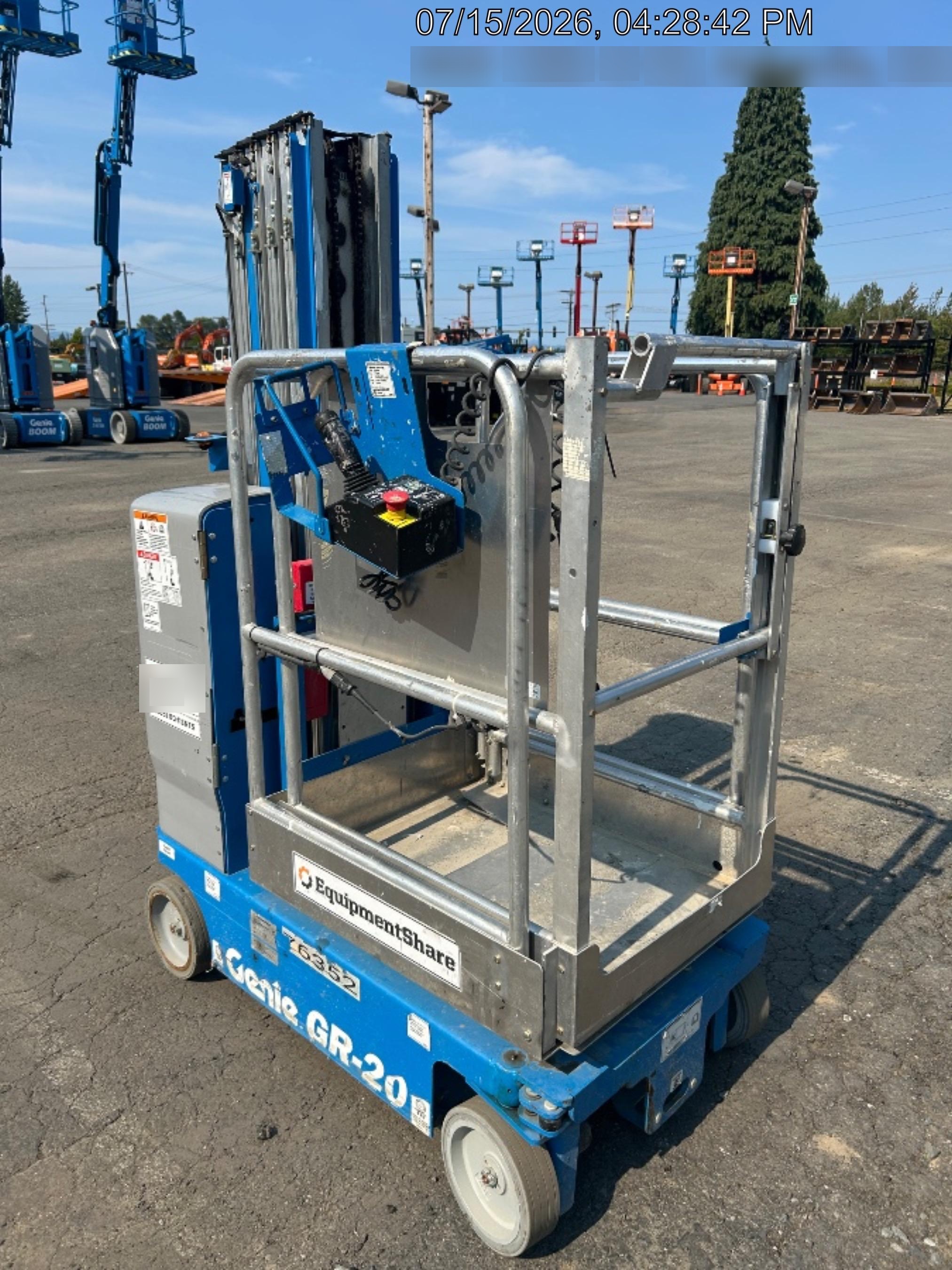 2020 GENIE GR-20