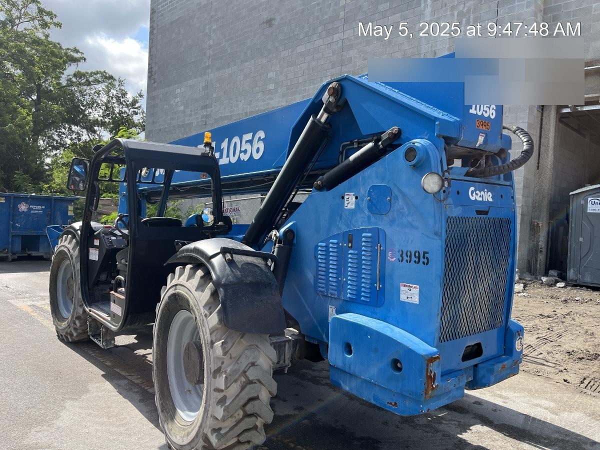 2017 GENIE GTH-1056