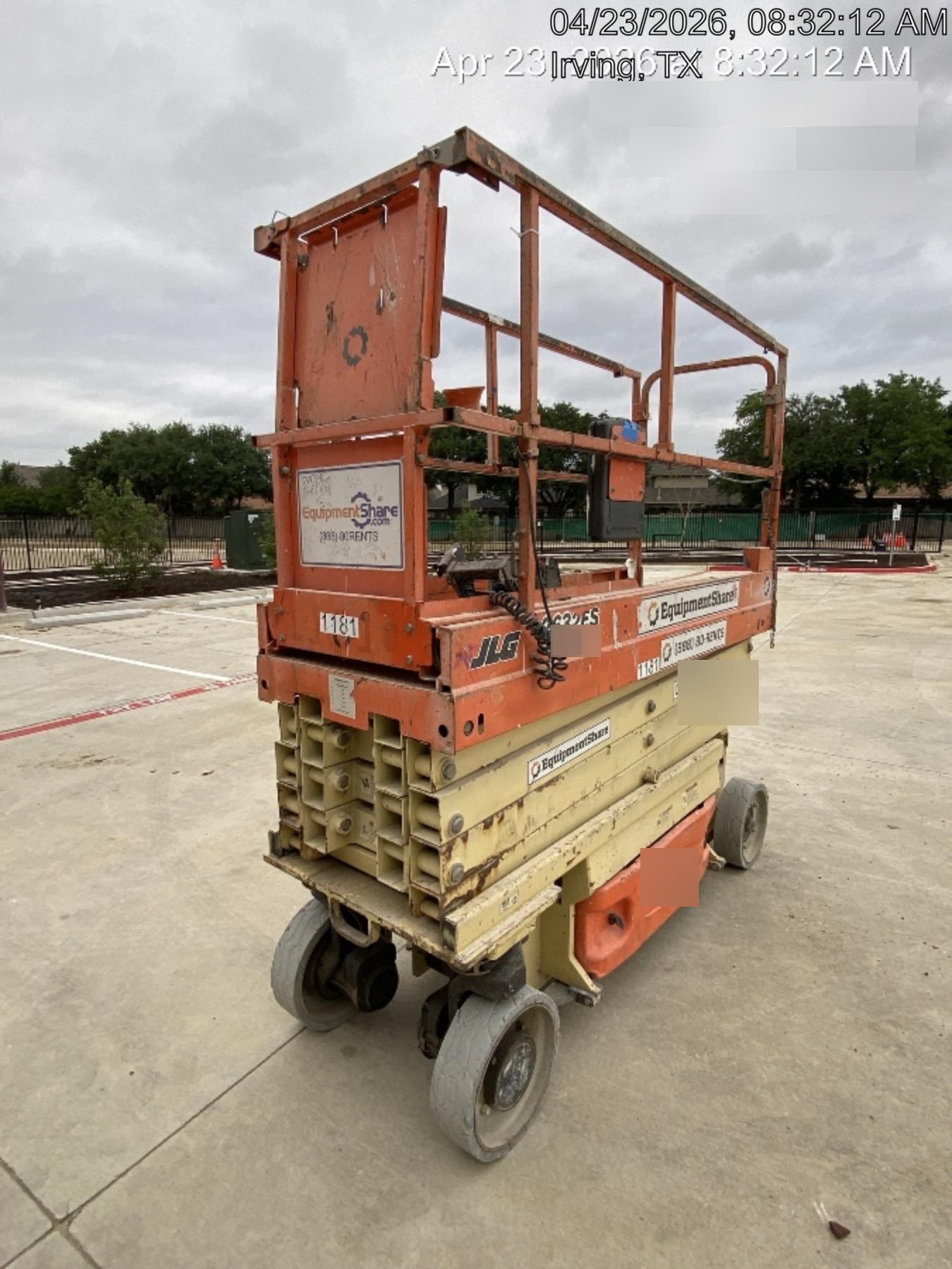 2016 JLG 2632ES