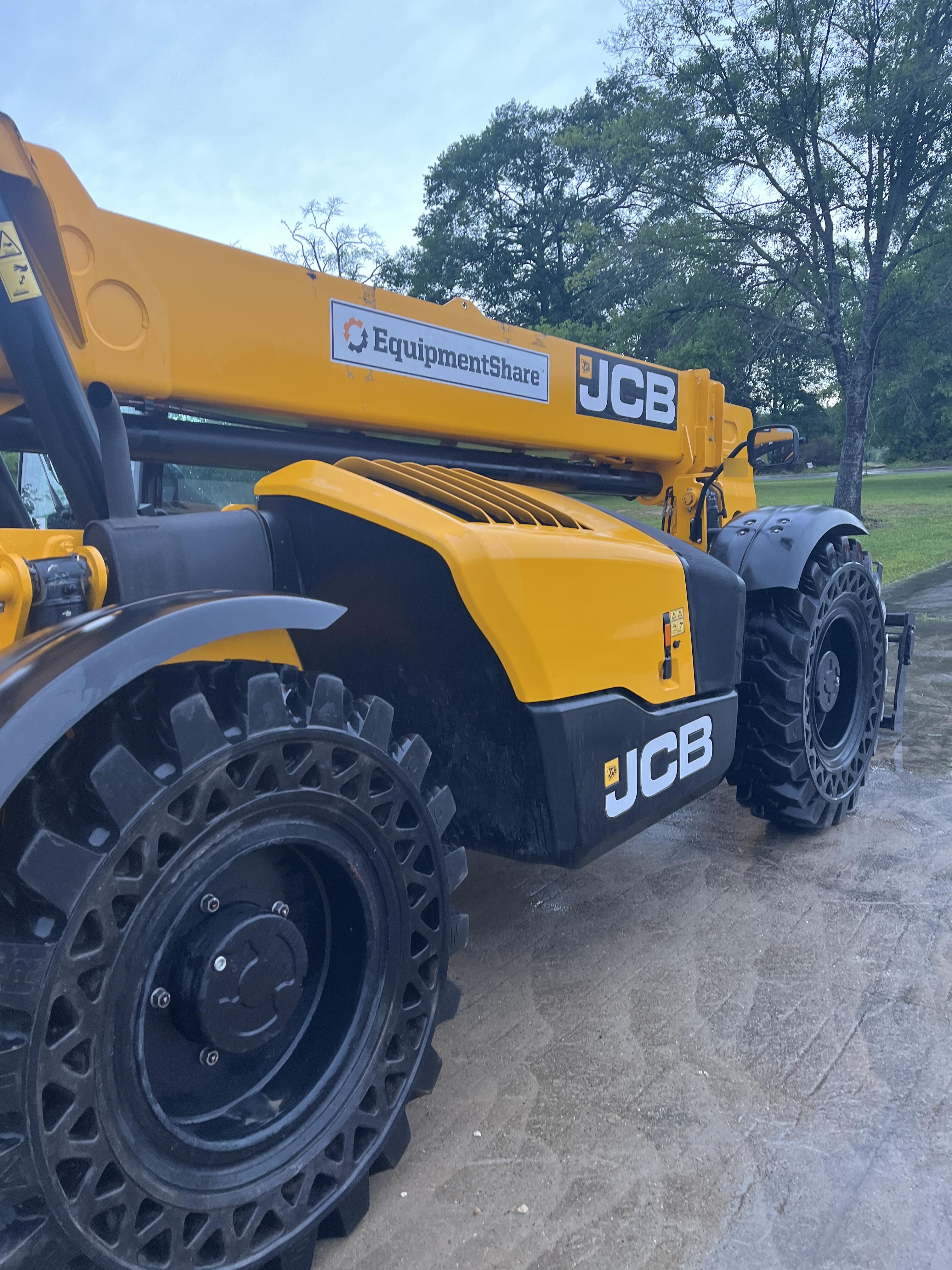 2020 JCB 509-42
