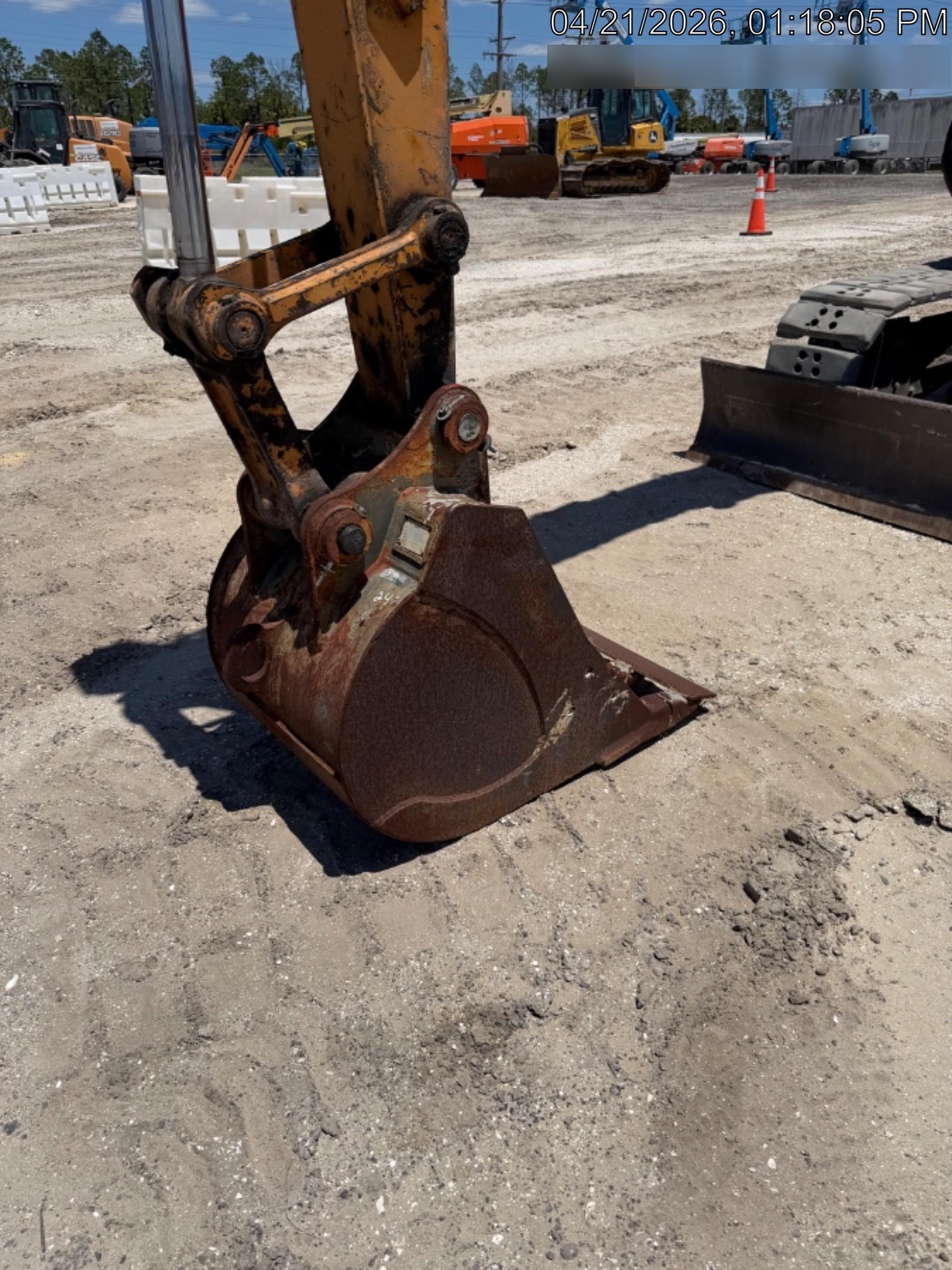 2015 CASE 24" Bucket - Case