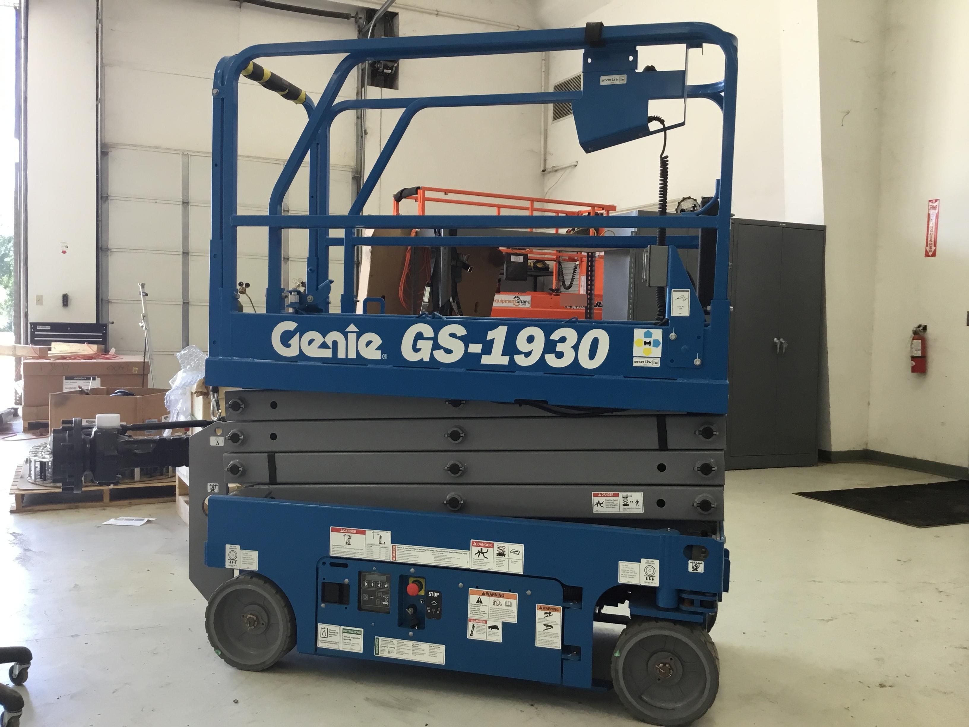 2017 GENIE GS-1930