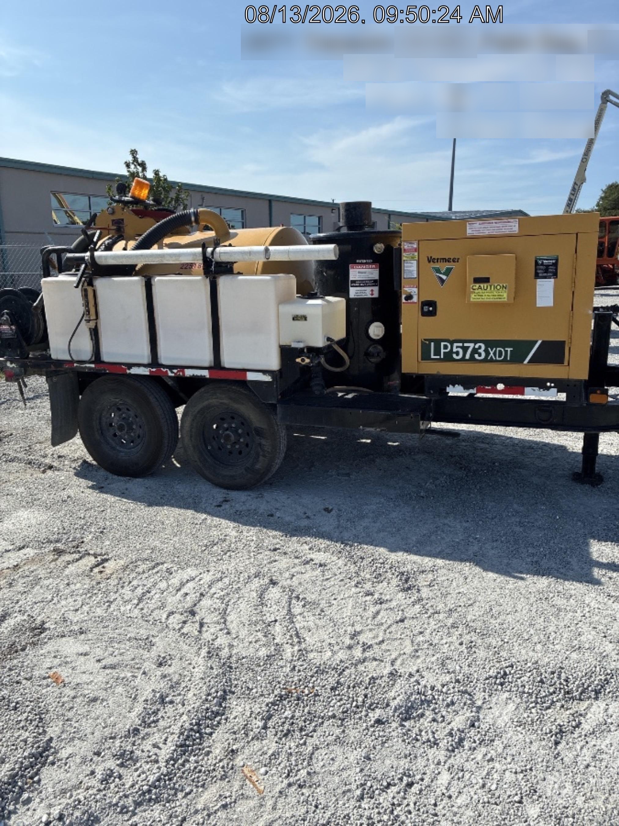 2022 VAC-TRON LP573XDT