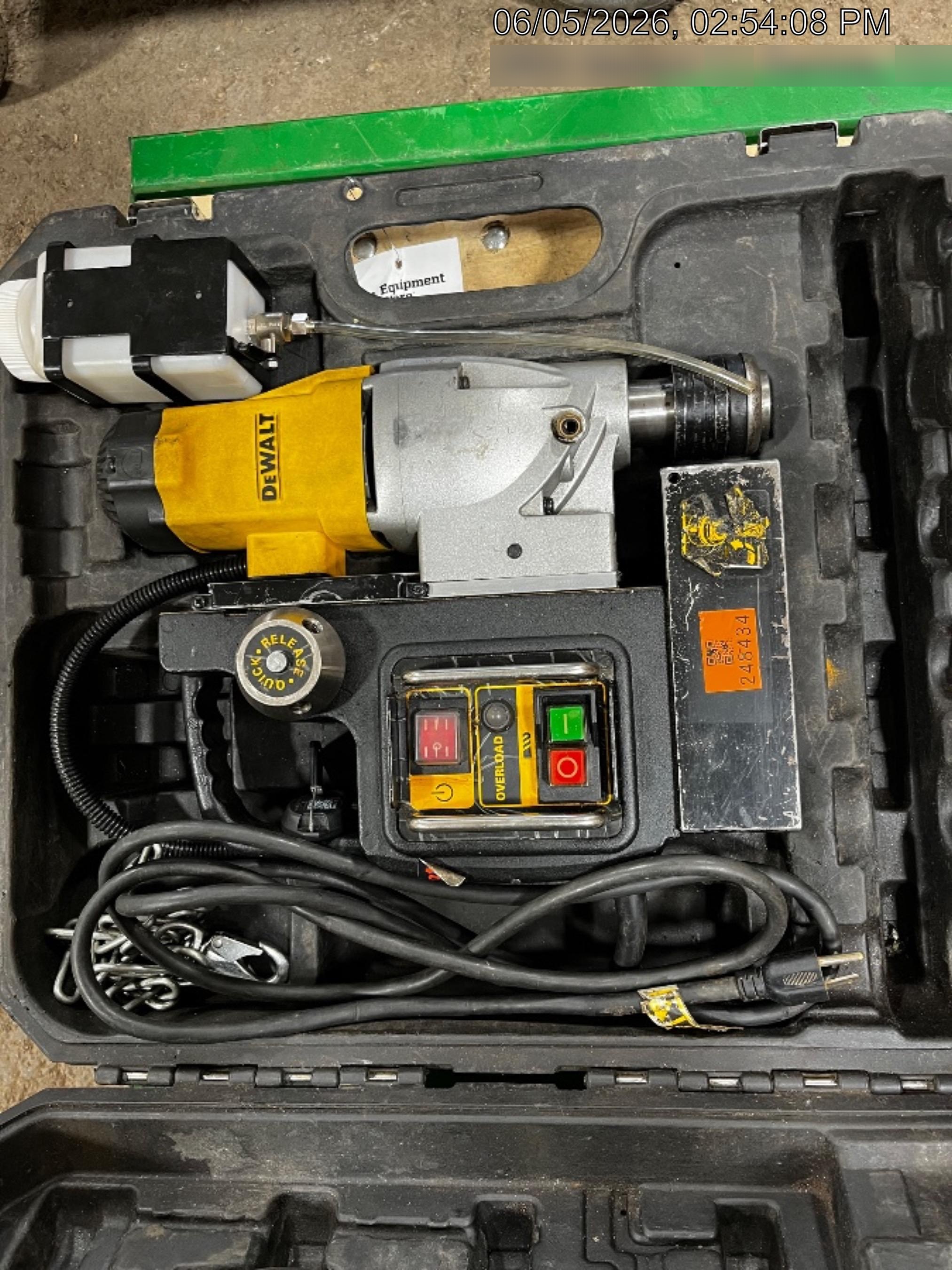 2022 DEWALT DWE1622K