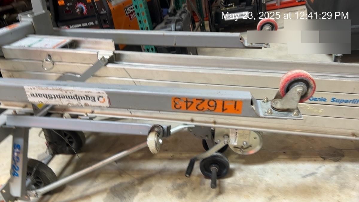 2020 GENIE SLC-24