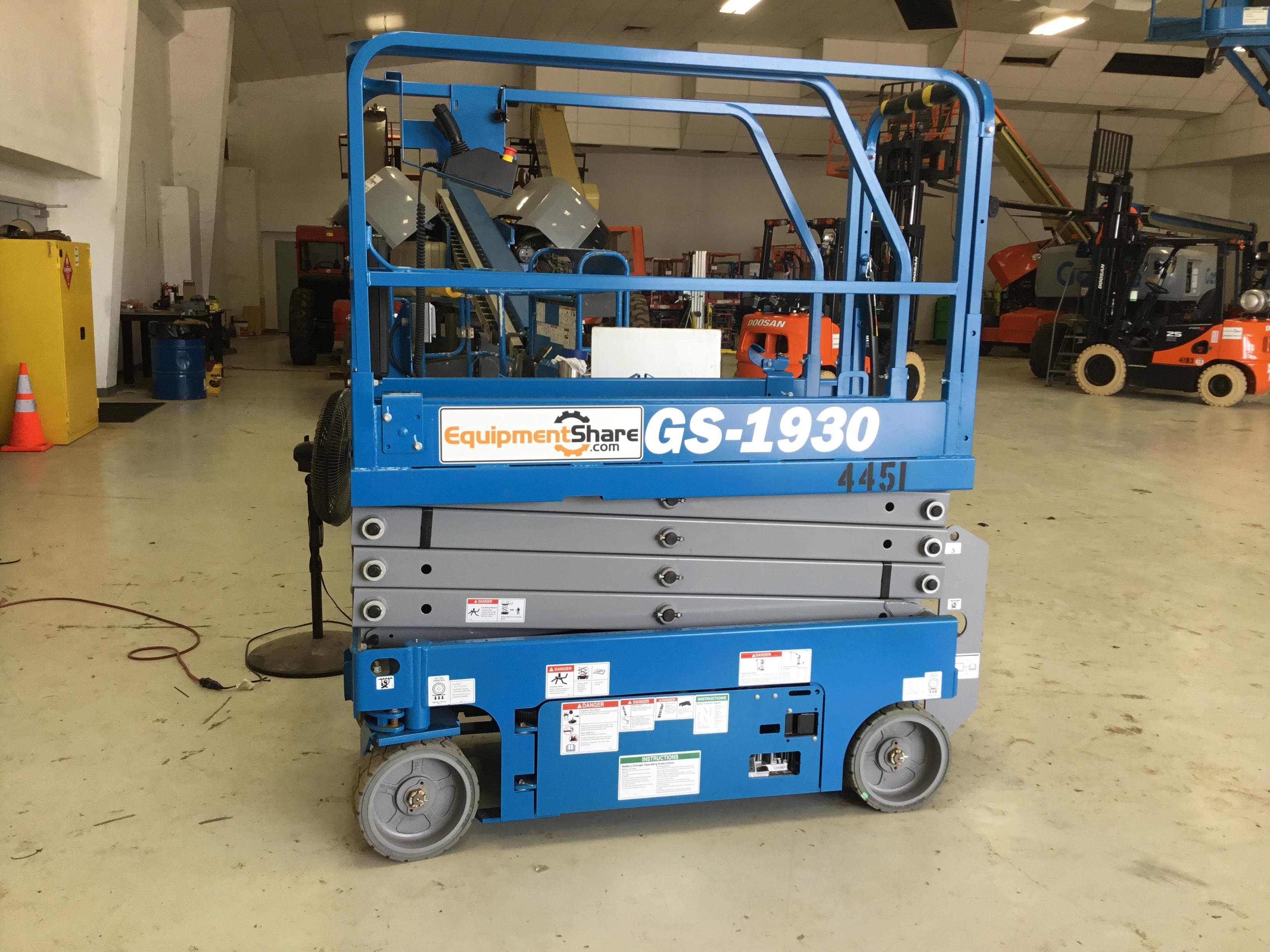 2017 GENIE GS-1930