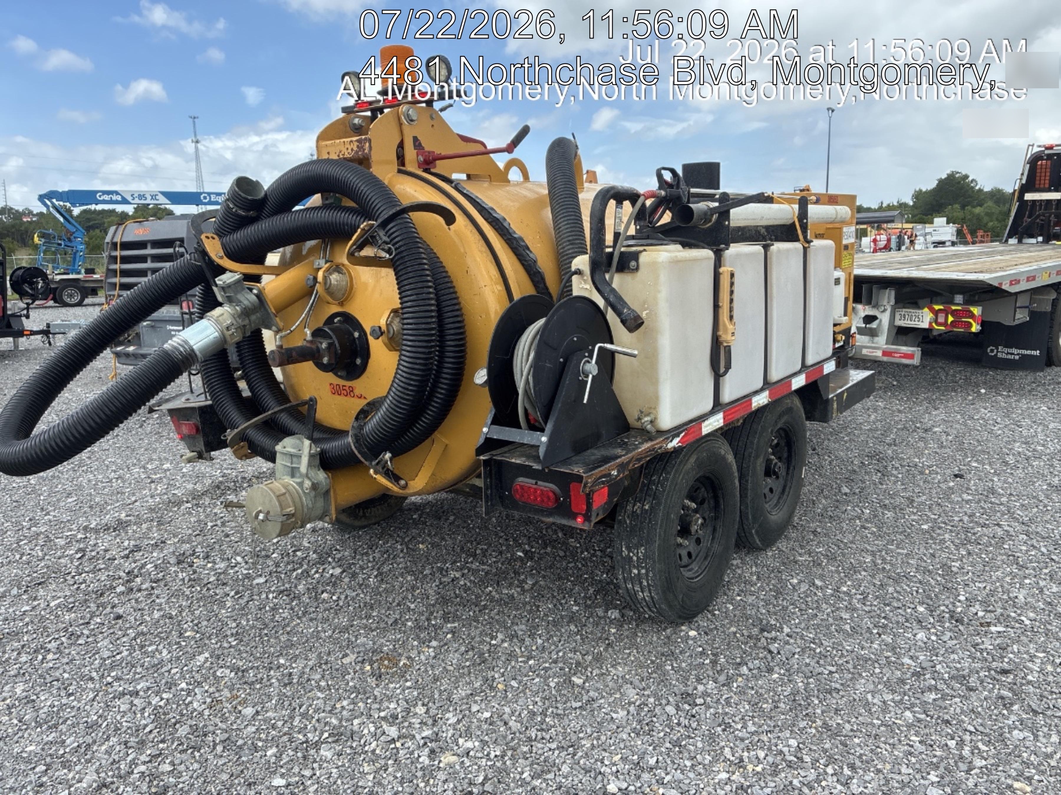 2023 VAC-TRON LP573XDT