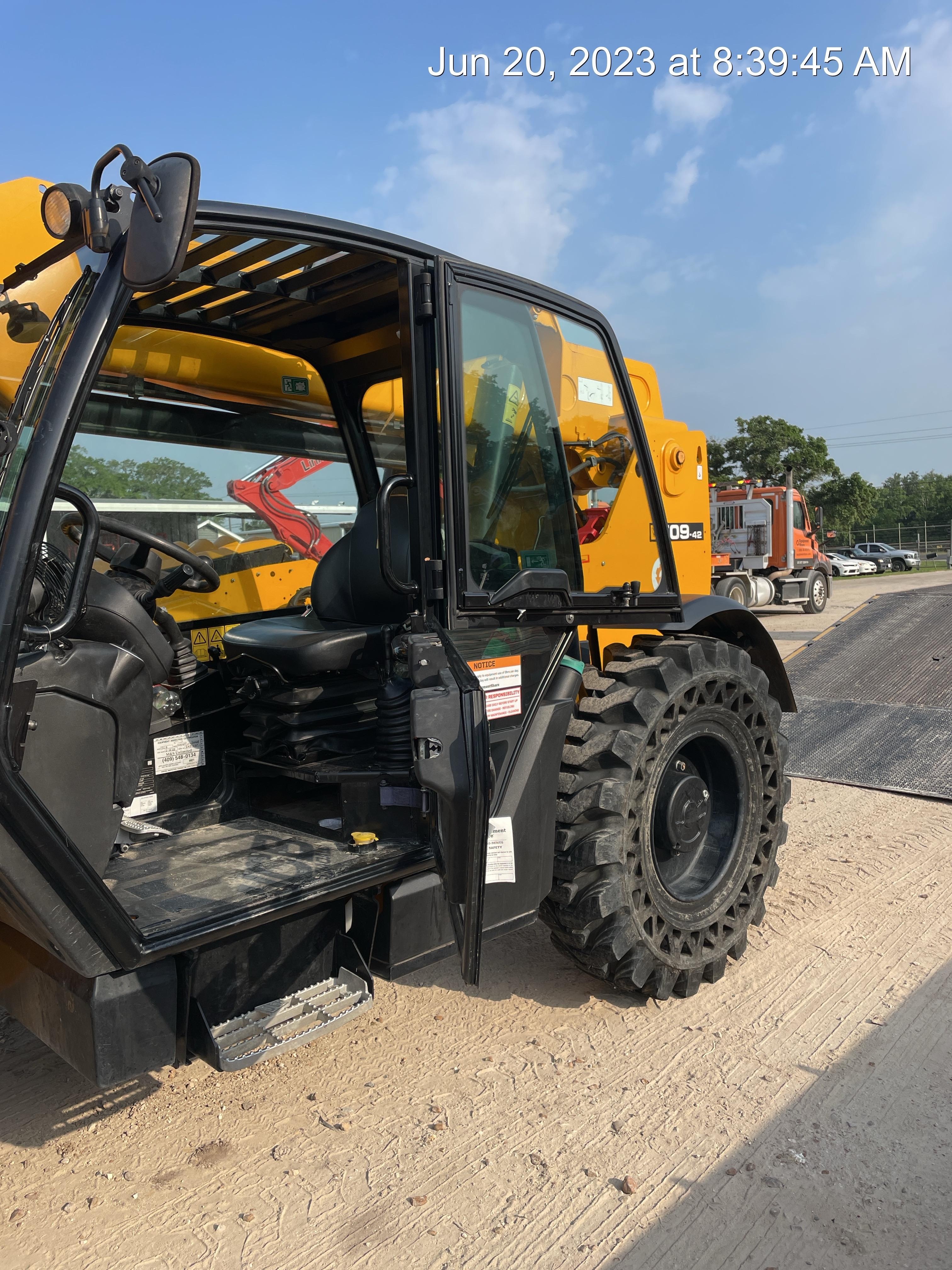 2020 JCB 509-42
