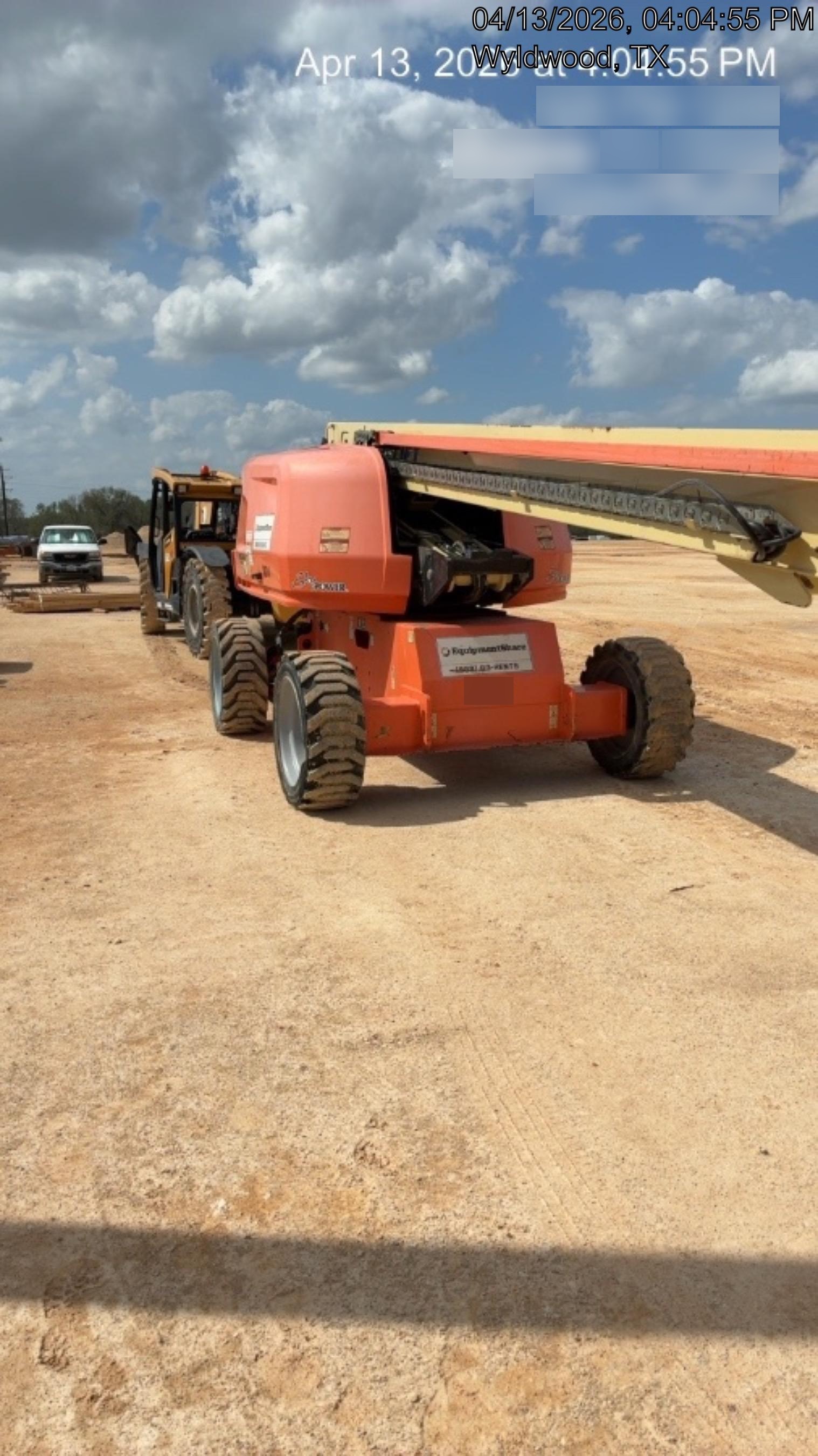 2019 JLG 660SJ