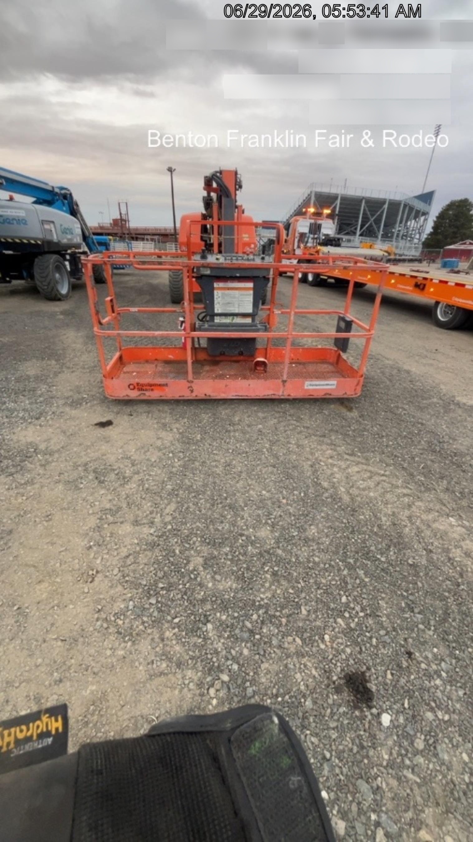 2020 JLG 660SJ