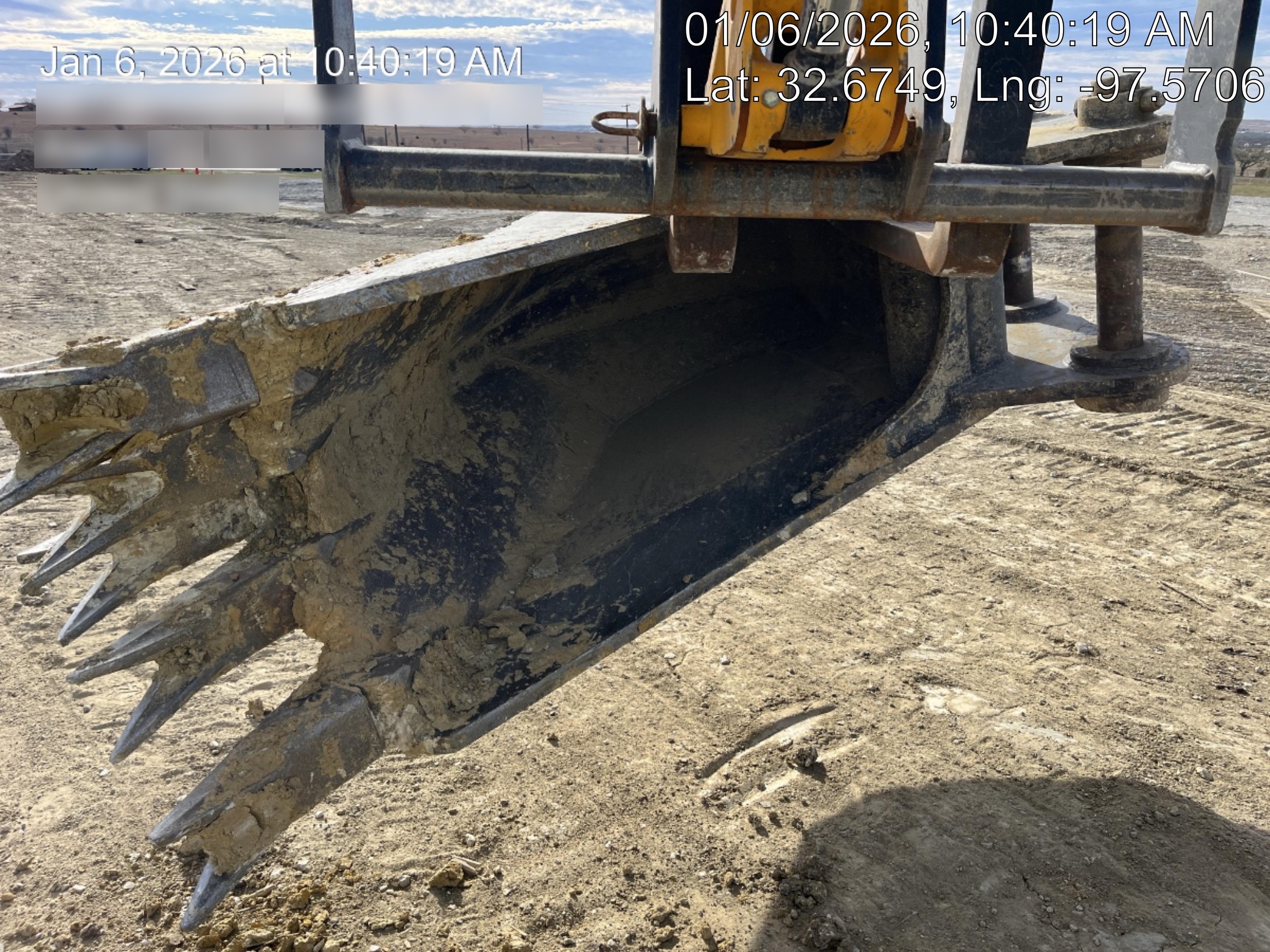 2021 ROCKLAND 30" Bucket - Rockland