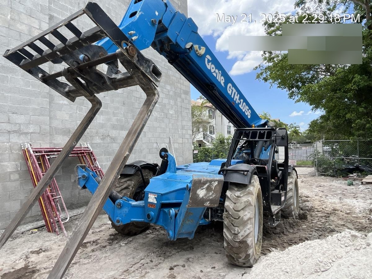 2017 GENIE GTH-1056