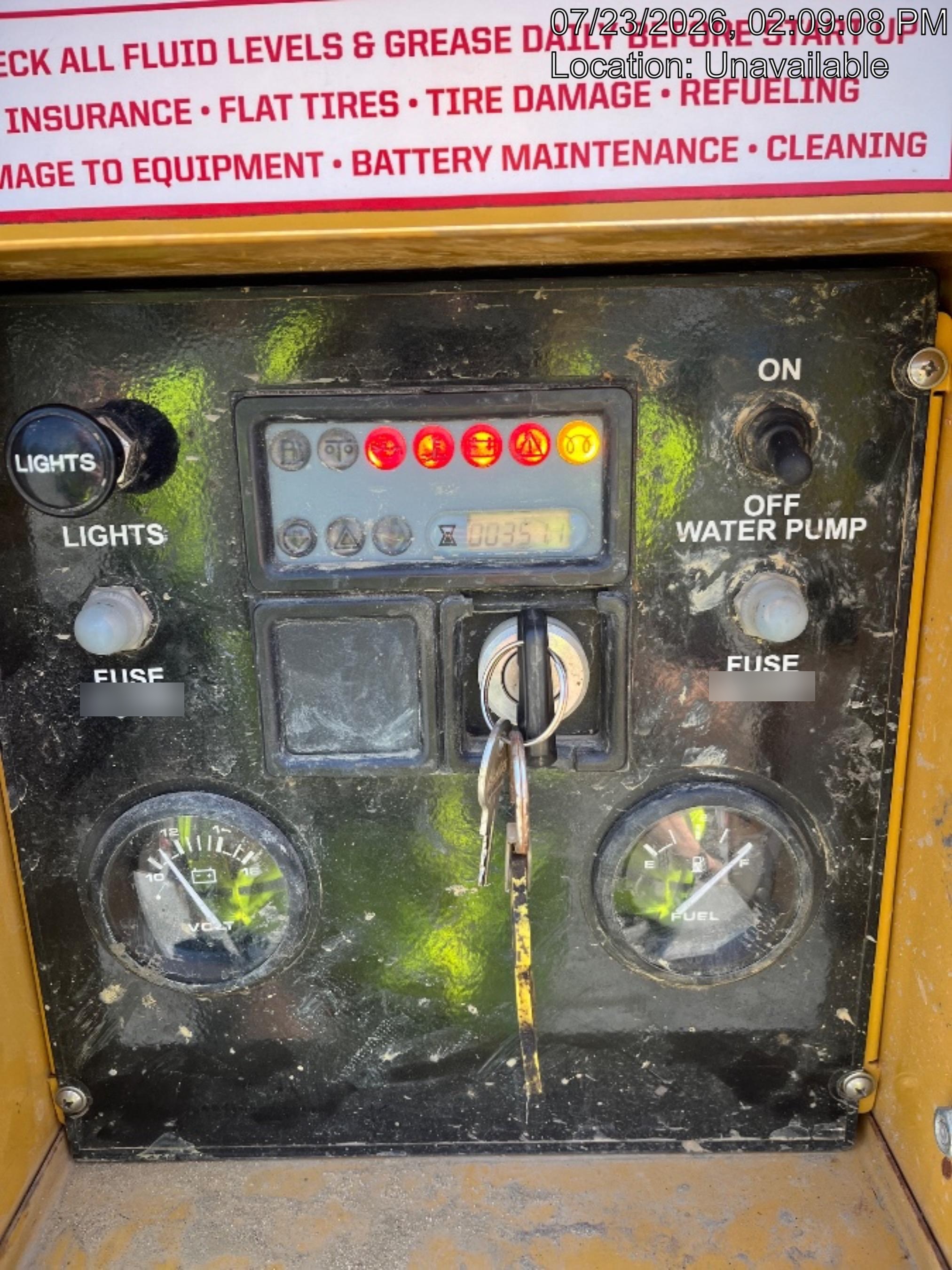 2023 VAC-TRON LP573XDT
