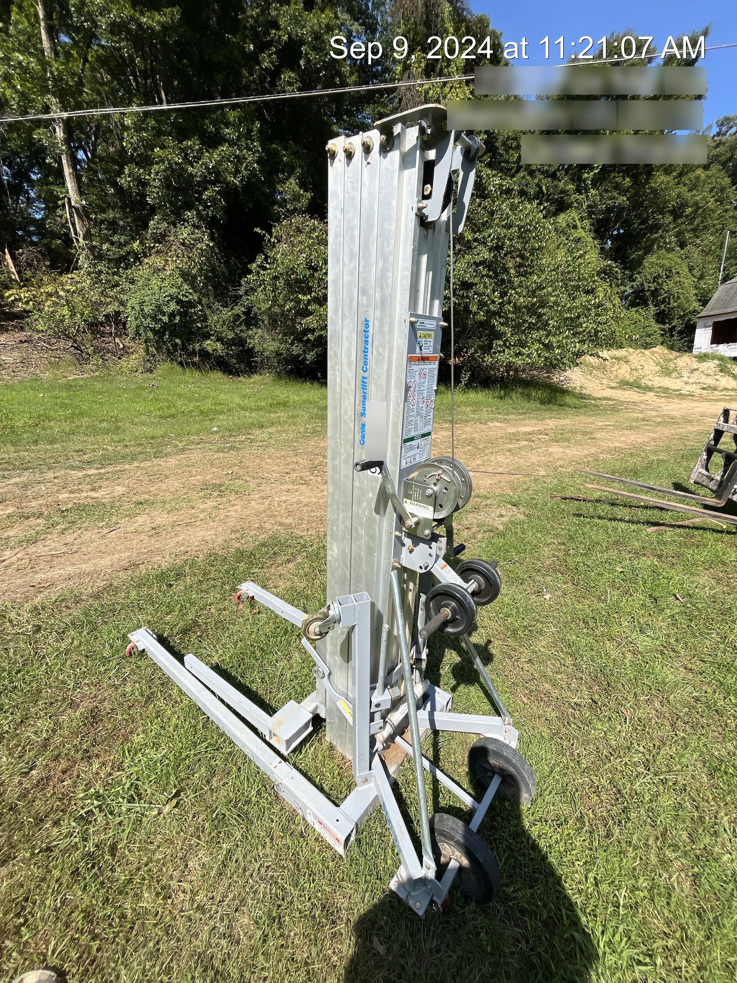 2020 GENIE SLC-24