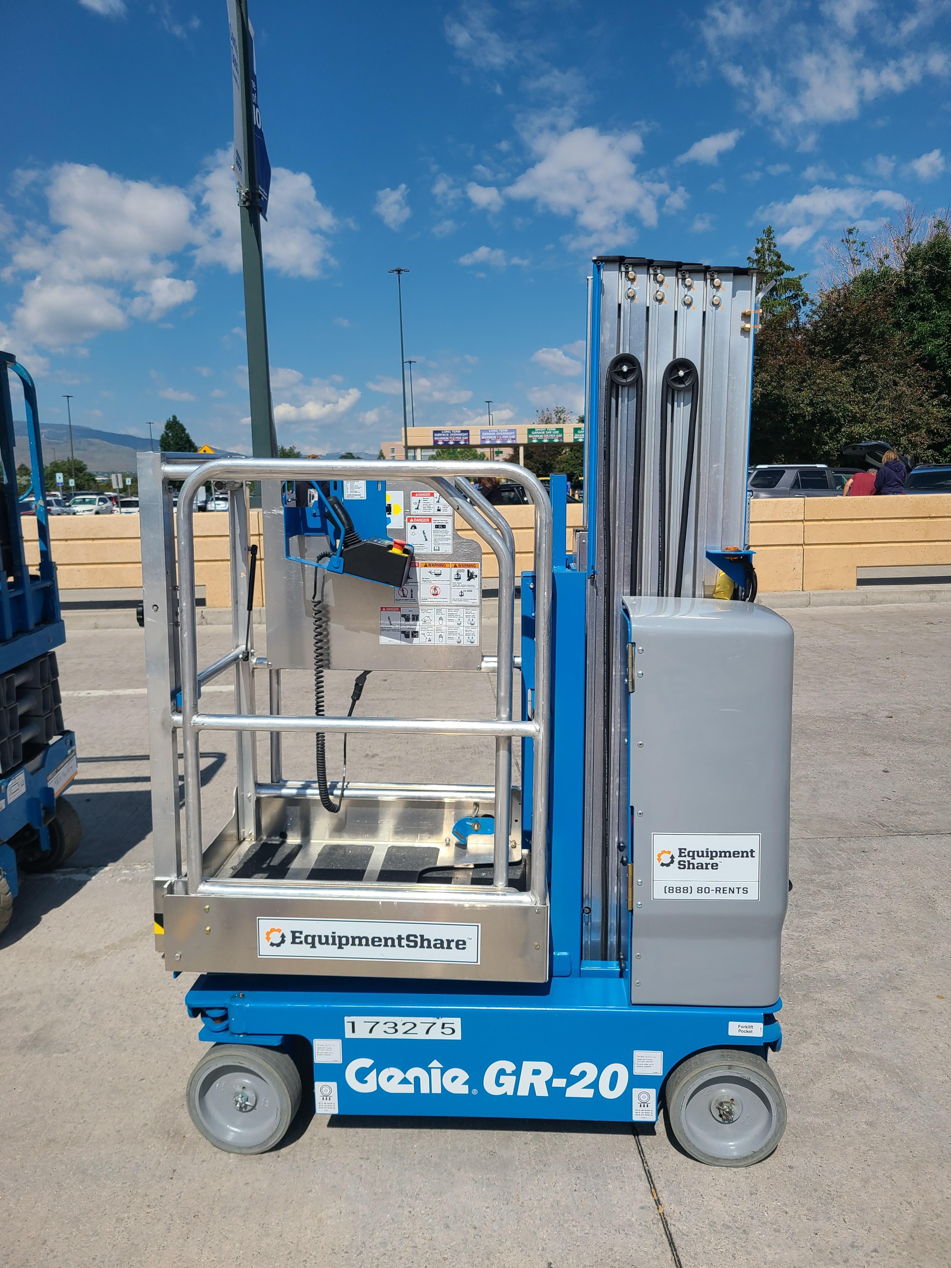 2021 GENIE GR-20
