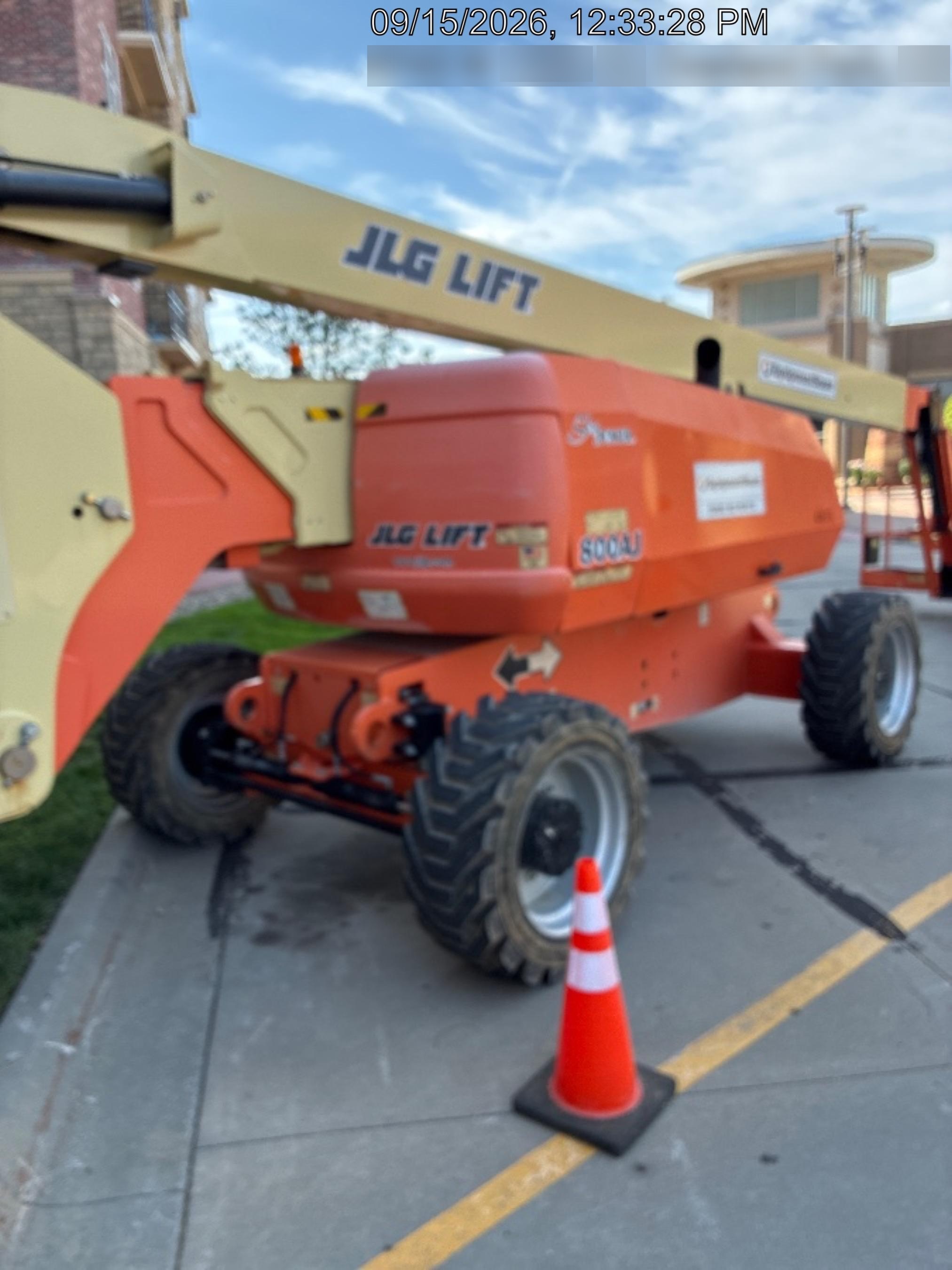 2019 JLG 800AJ